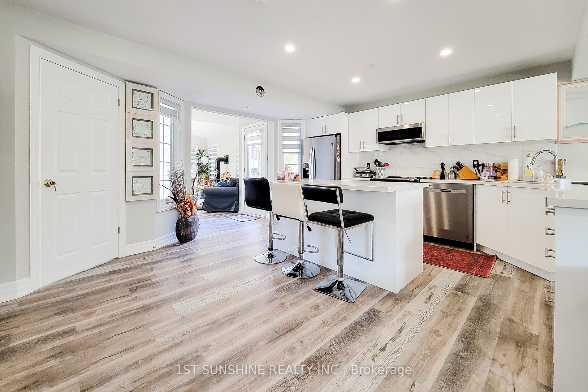 Photo 11 of 8 Sullivan Drive, St. Catharines, Lakeport — HOMEH