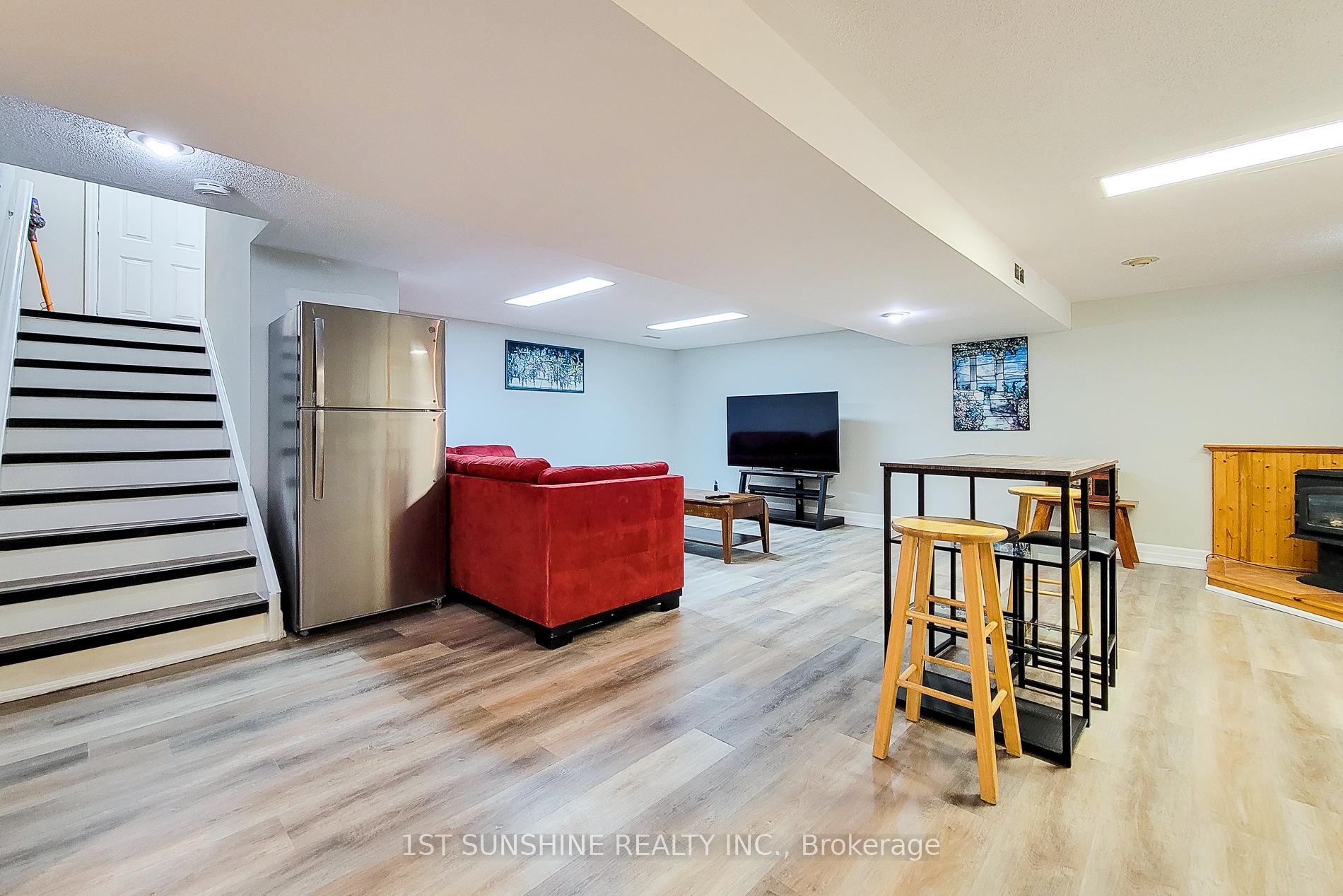 Photo 26 of 8 Sullivan Drive, St. Catharines, Lakeport — HOMEH