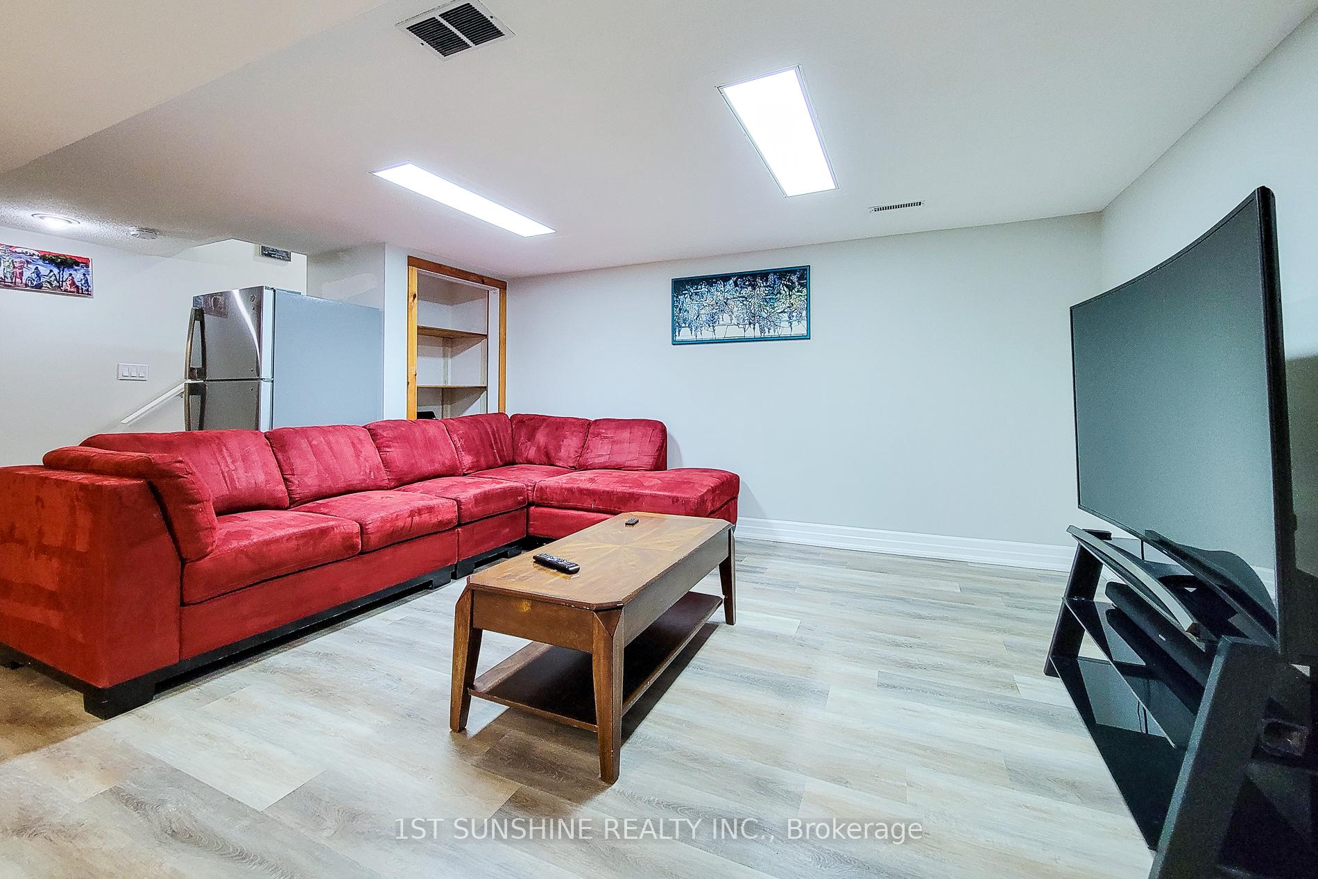 Photo 28 of 8 Sullivan Drive, St. Catharines, Lakeport — HOMEH