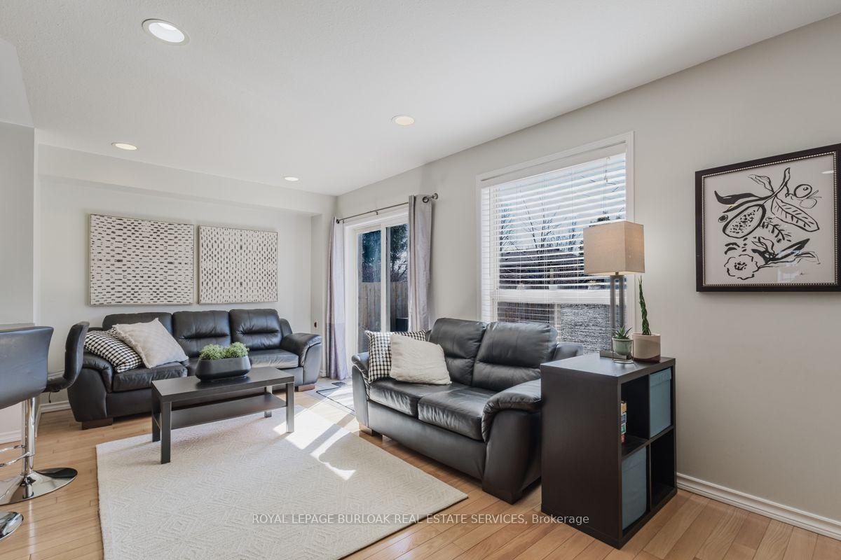 Photo 14 of 66 Foxborough Drive, Hamilton, Ancaster — HOMEH