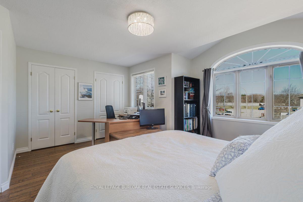 Photo 16 of 66 Foxborough Drive, Hamilton, Ancaster — HOMEH