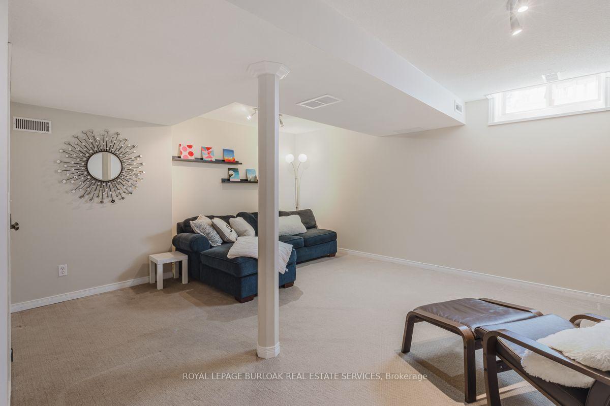 Photo 24 of 66 Foxborough Drive, Hamilton, Ancaster — HOMEH