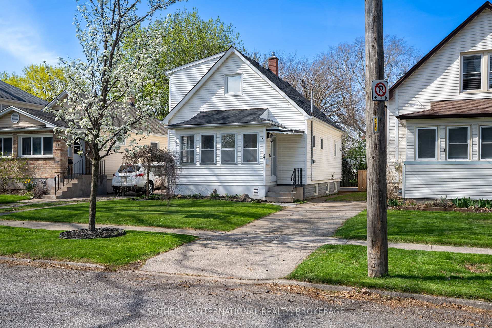 Photo 2 of 57 St Patrick Street, St. Catharines, Downtown — HOMEH