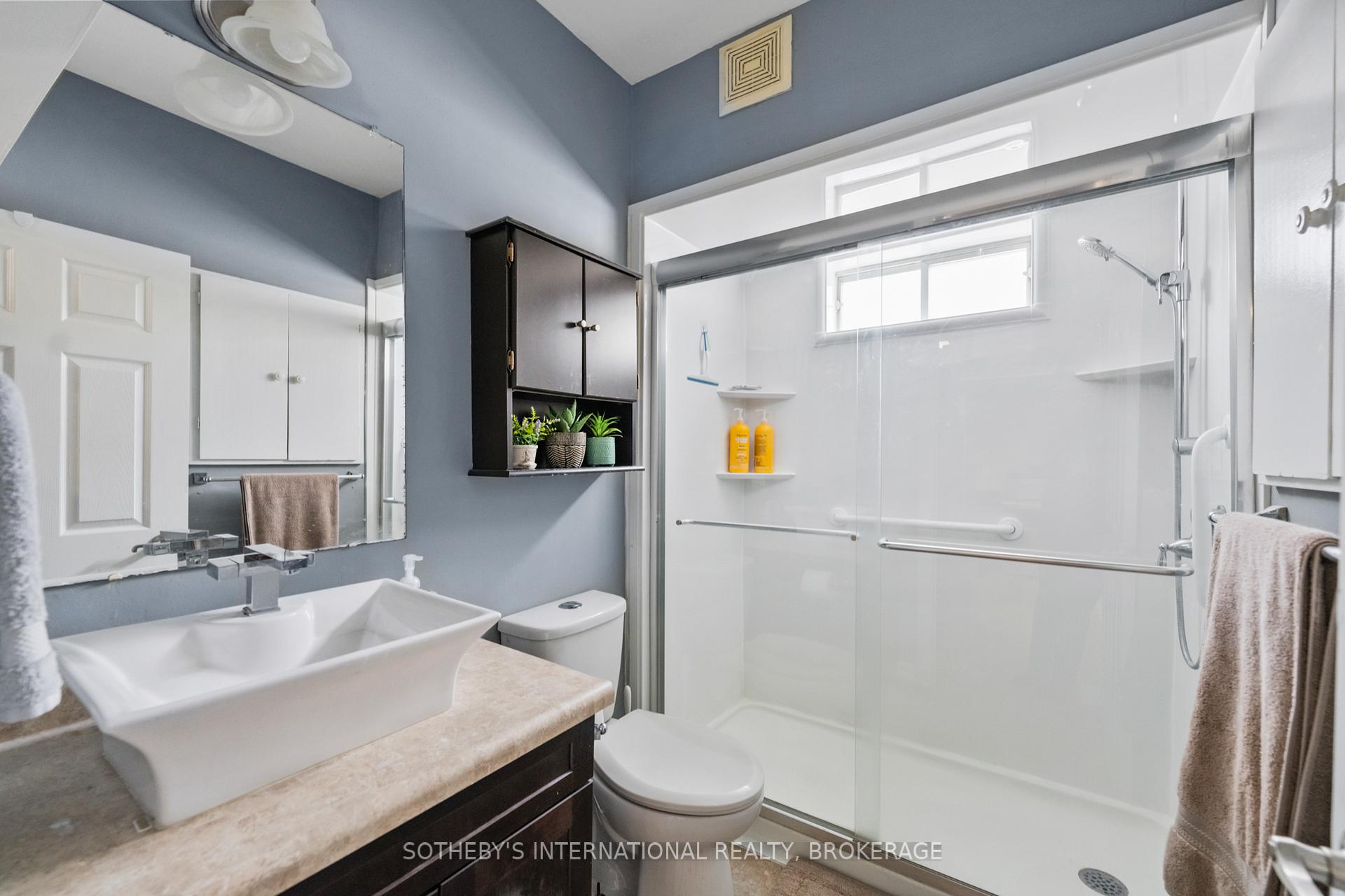 Photo 11 of 57 St Patrick Street, St. Catharines, Downtown — HOMEH