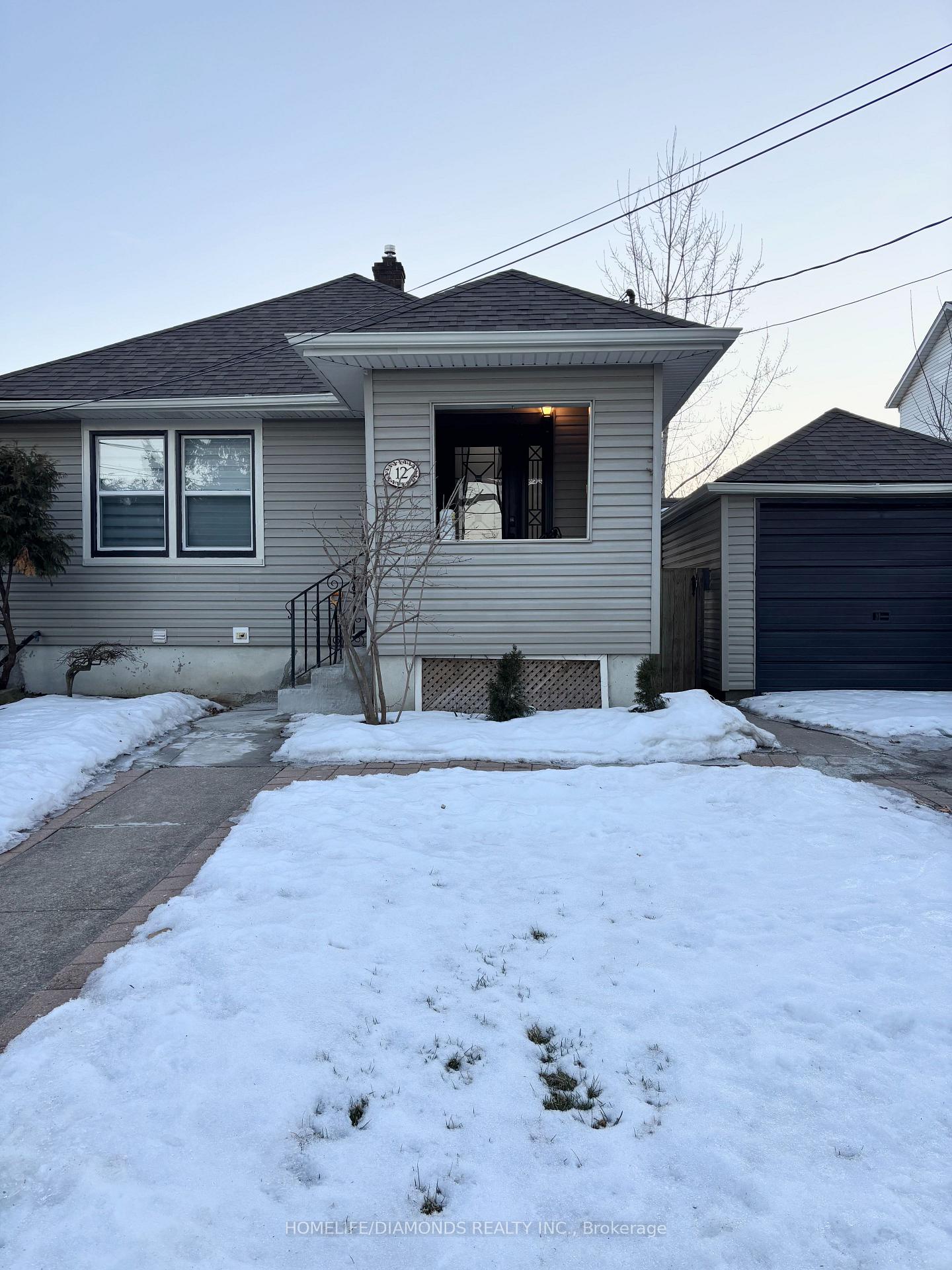 Photo 1 of 12 Lisgar Street, St. Catharines, Western Hill — HOMEH