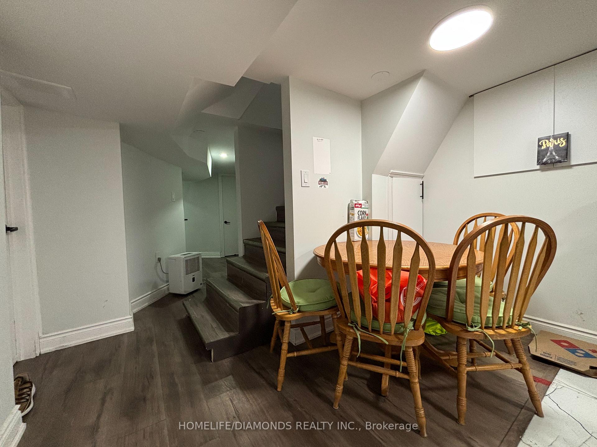 Photo 8 of 12 Lisgar Street, St. Catharines, Western Hill — HOMEH