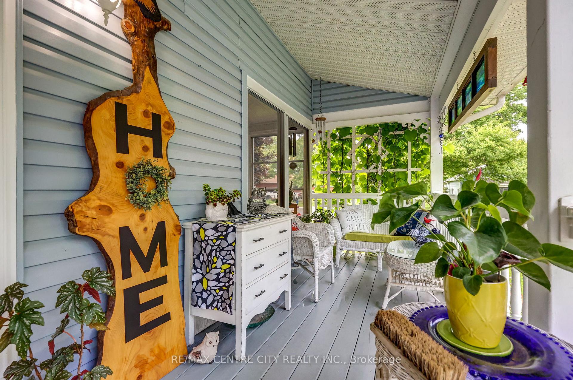 Photo 5 of 8961 Iona Road, Dutton/Dunwich, Iona — HOMEH
