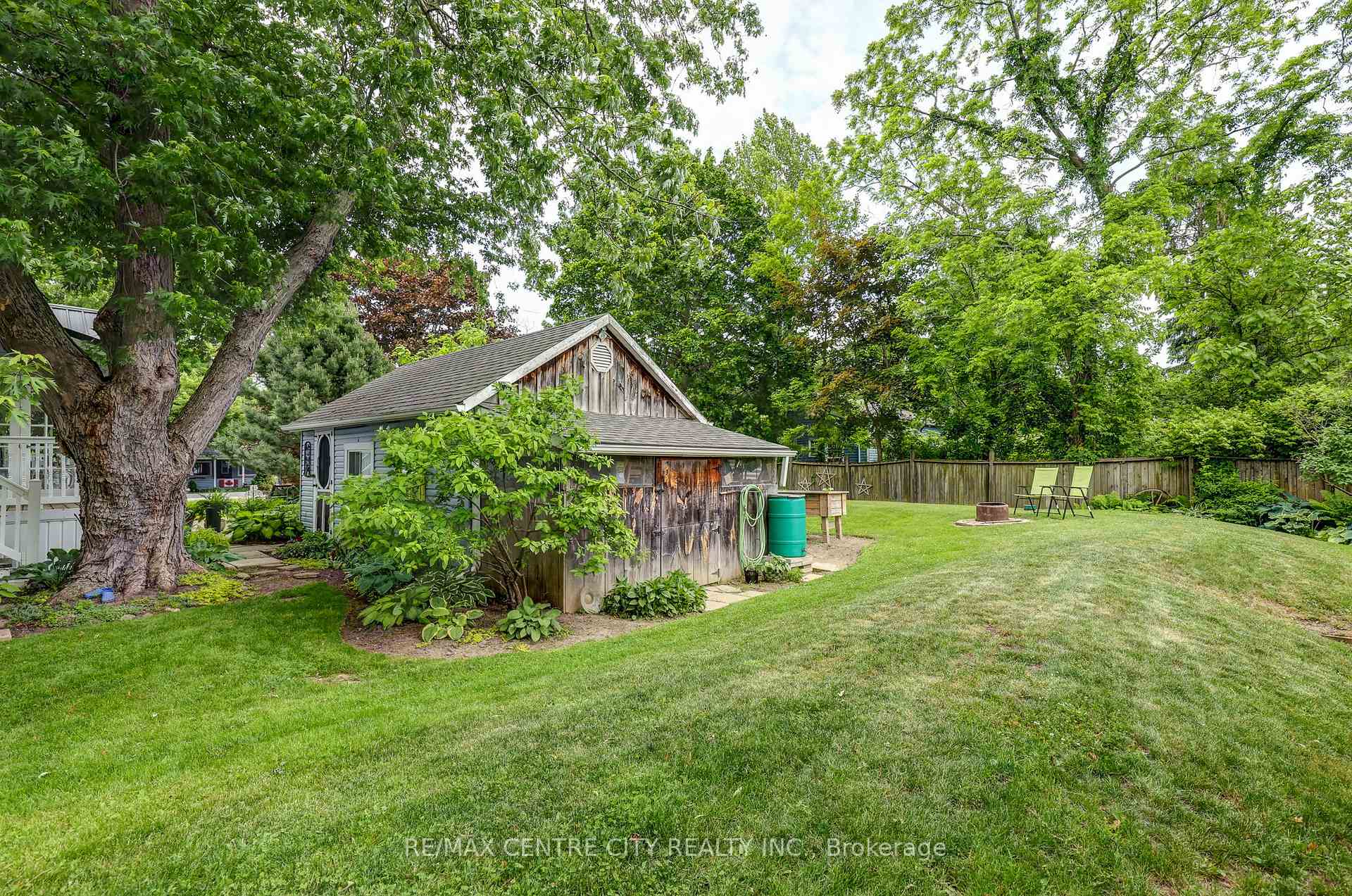 Photo 12 of 8961 Iona Road, Dutton/Dunwich, Iona — HOMEH