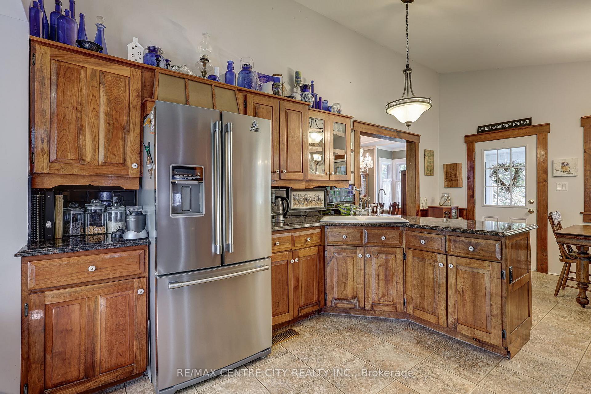 Photo 20 of 8961 Iona Road, Dutton/Dunwich, Iona — HOMEH