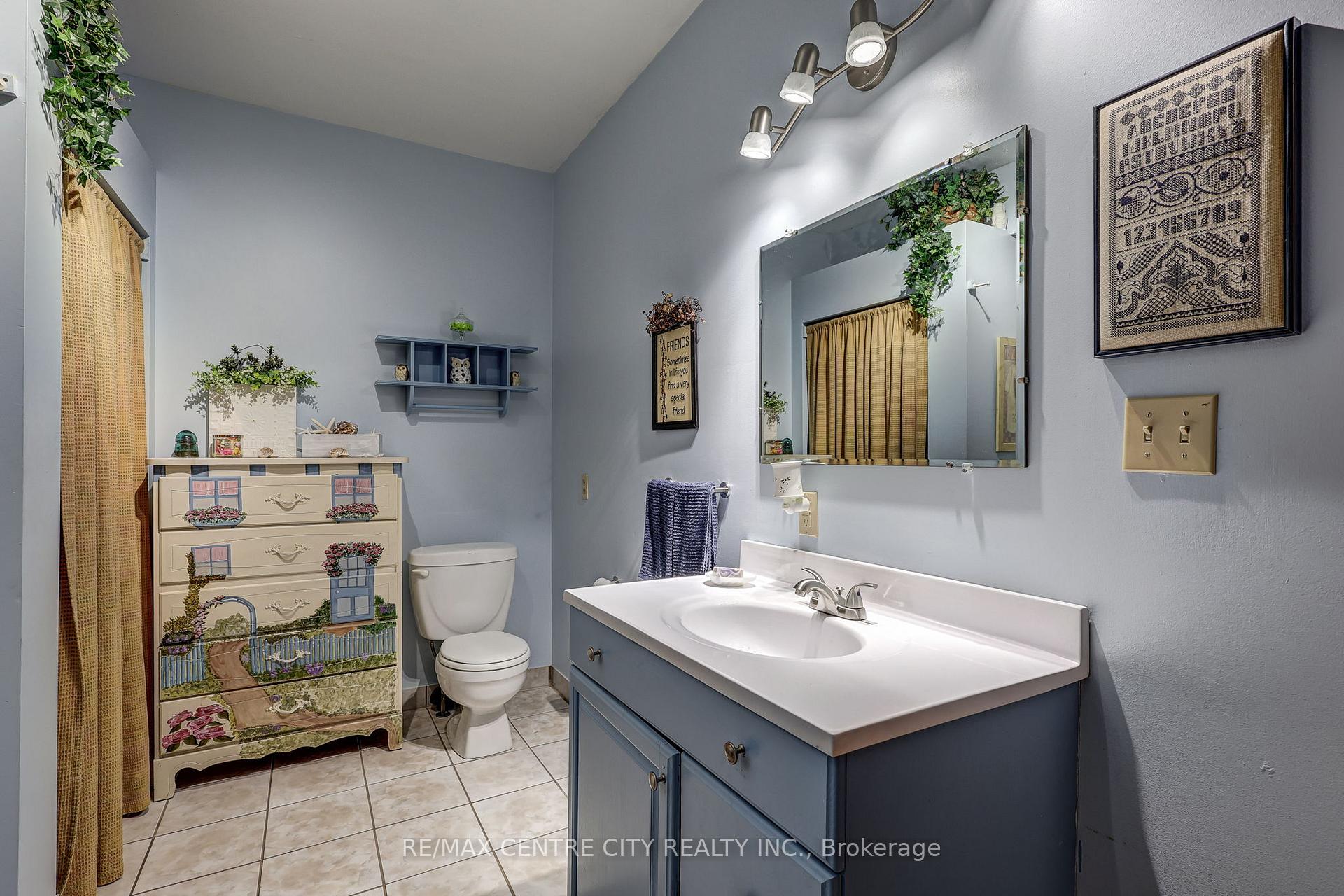 Photo 22 of 8961 Iona Road, Dutton/Dunwich, Iona — HOMEH