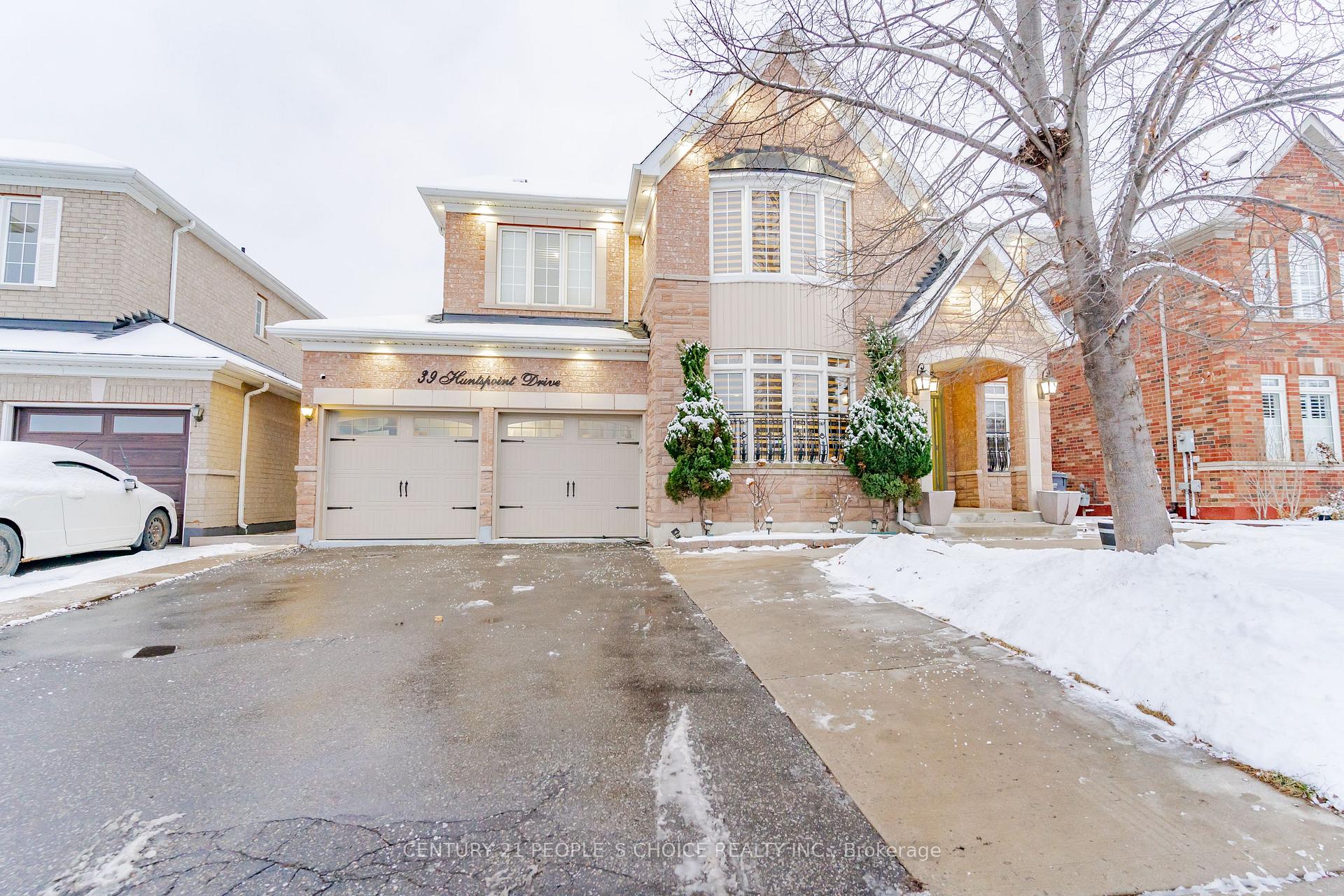 Front of 39 Huntspoint Drive
