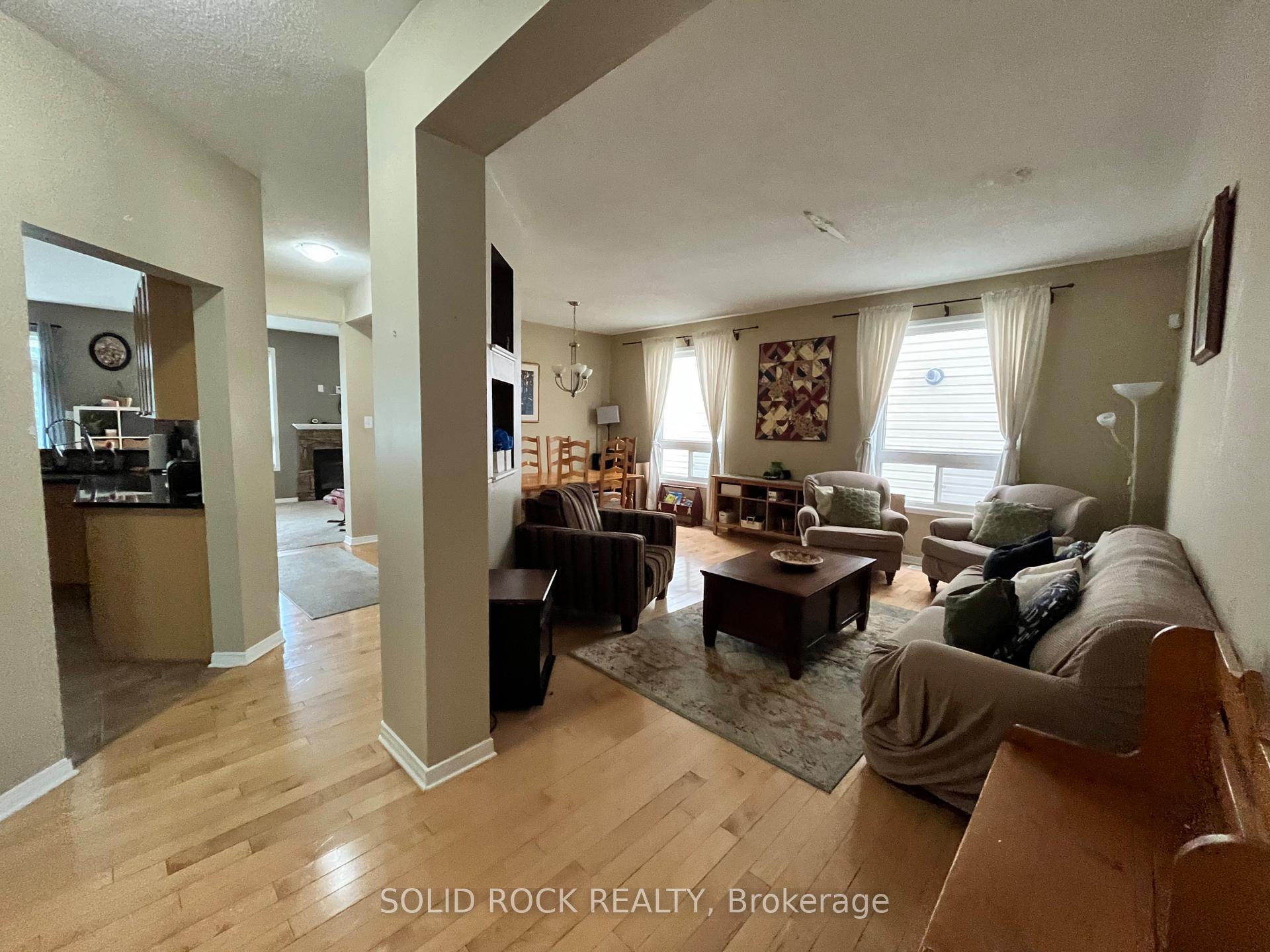 Photo 3 of 409 Amar Lane, Ottawa, Barrhaven - Cedargrove/Fraserdale — HOMEH