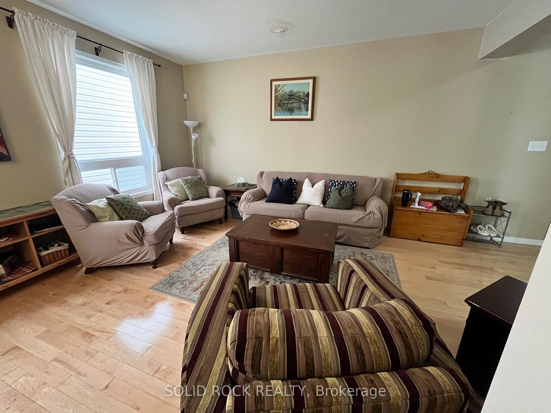 Photo 5 of 409 Amar Lane, Ottawa, Barrhaven - Cedargrove/Fraserdale — HOMEH