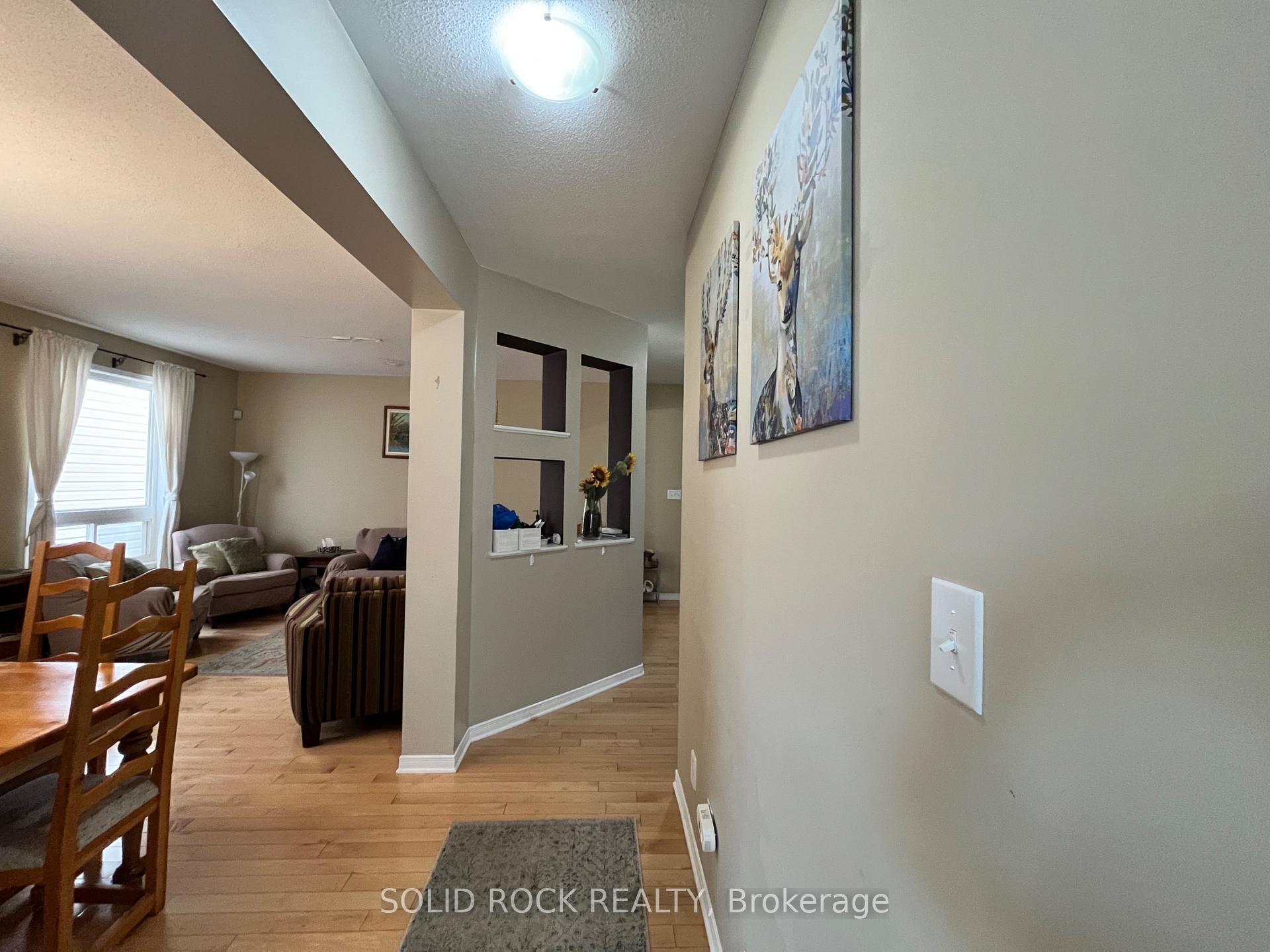 Photo 11 of 409 Amar Lane, Ottawa, Barrhaven - Cedargrove/Fraserdale — HOMEH