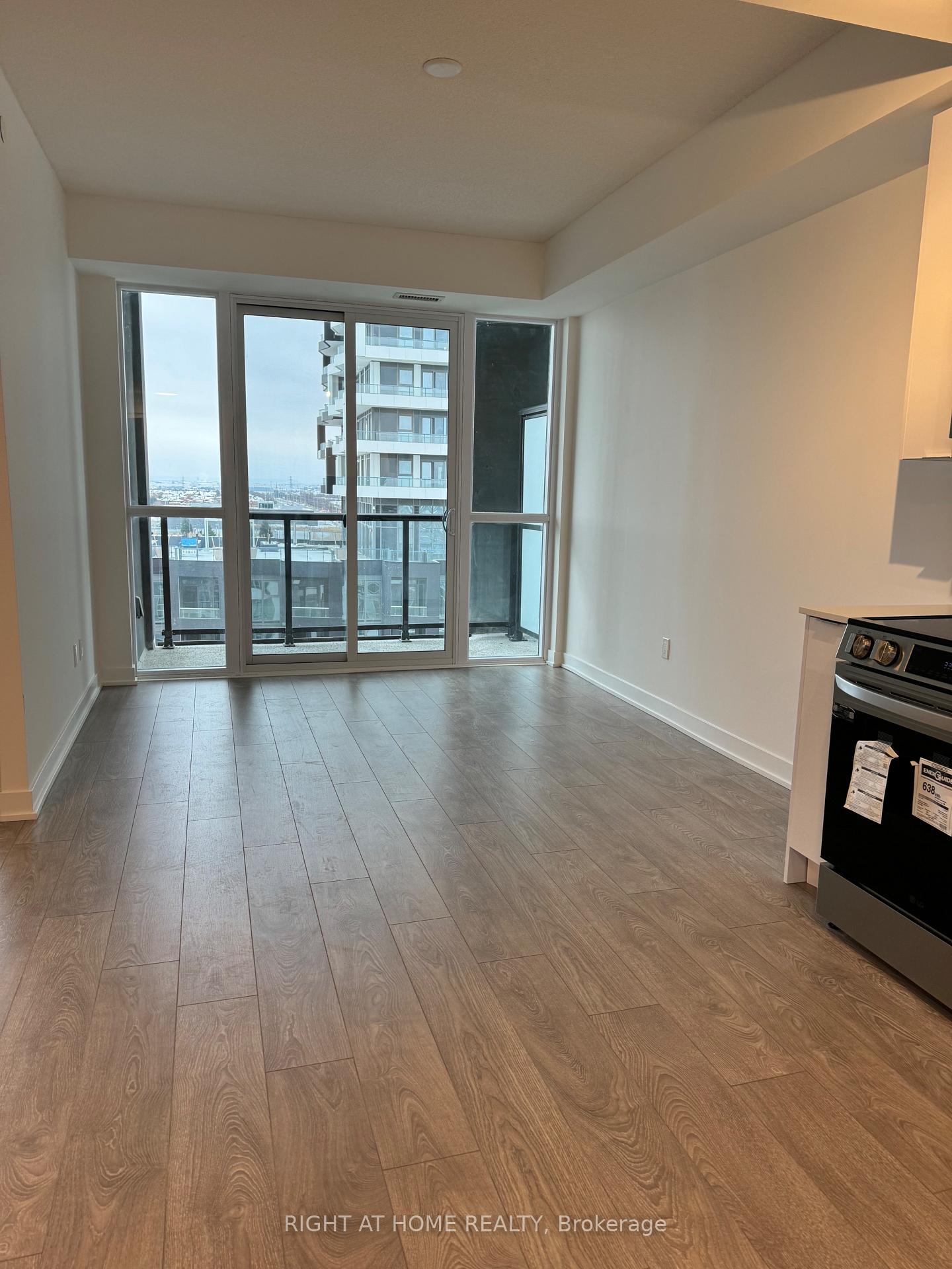Photo 5 of Unit 1008, 225 Malta Avenue, Brampton, Fletcher's Creek South — HOMEH