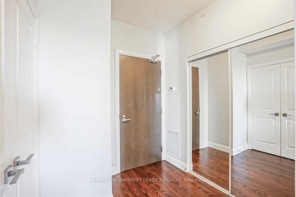 Photo 4 of Unit 2731, 7161 Yonge Street, Markham, Grandview — HOMEH