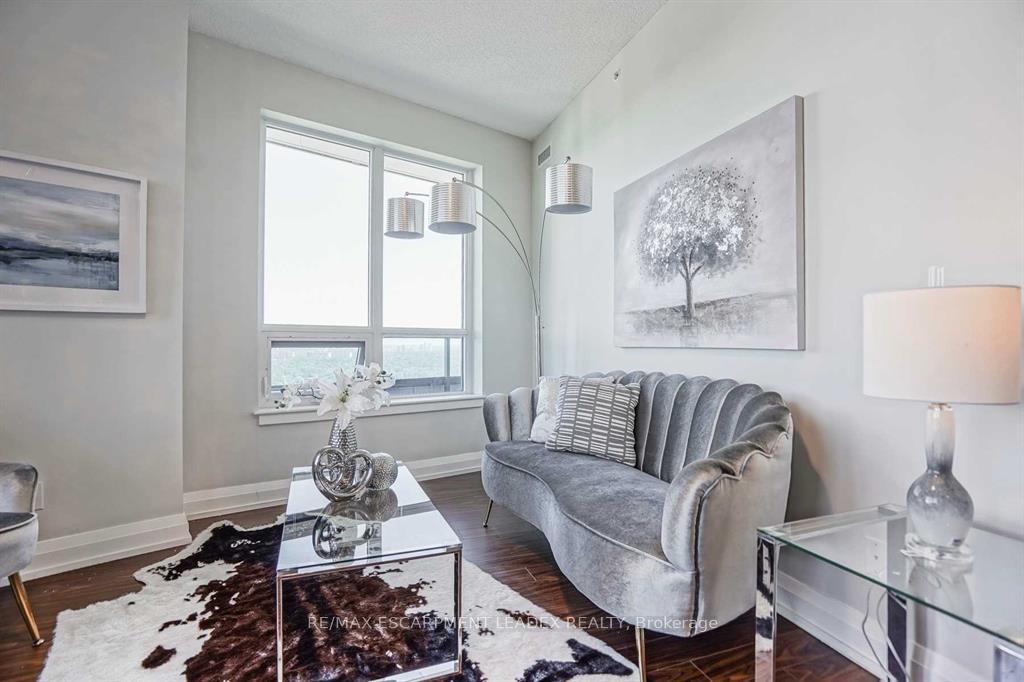 Photo 10 of Unit 2731, 7161 Yonge Street, Markham, Grandview — HOMEH