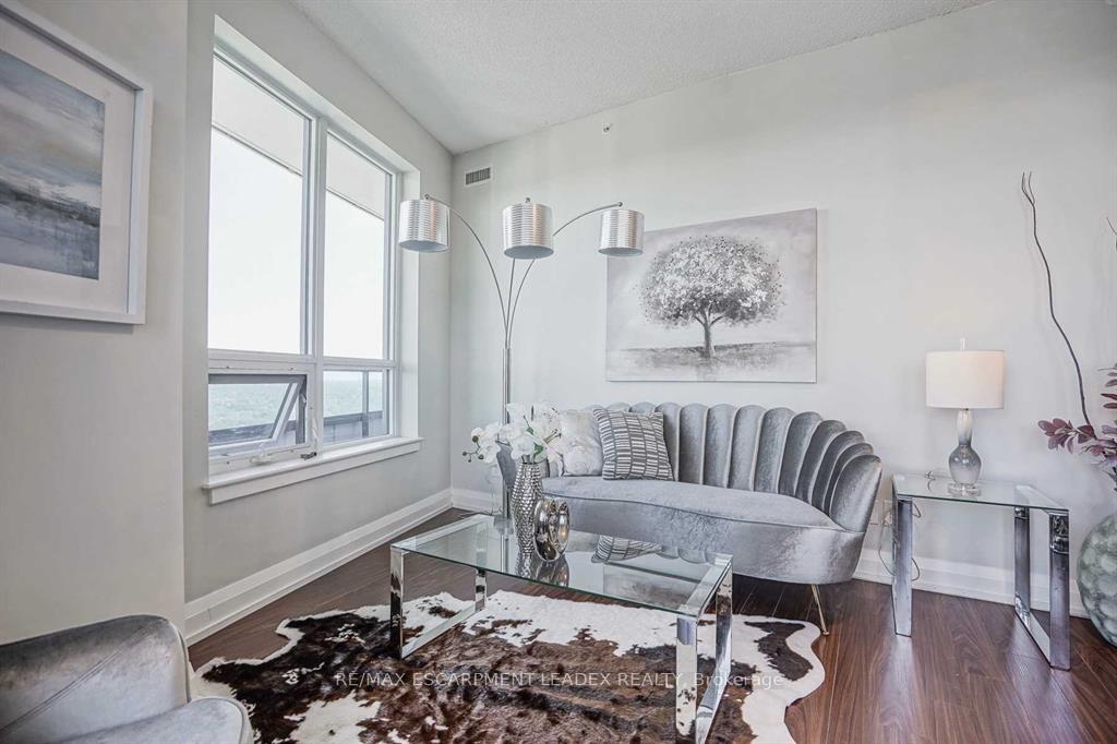 Photo 11 of Unit 2731, 7161 Yonge Street, Markham, Grandview — HOMEH