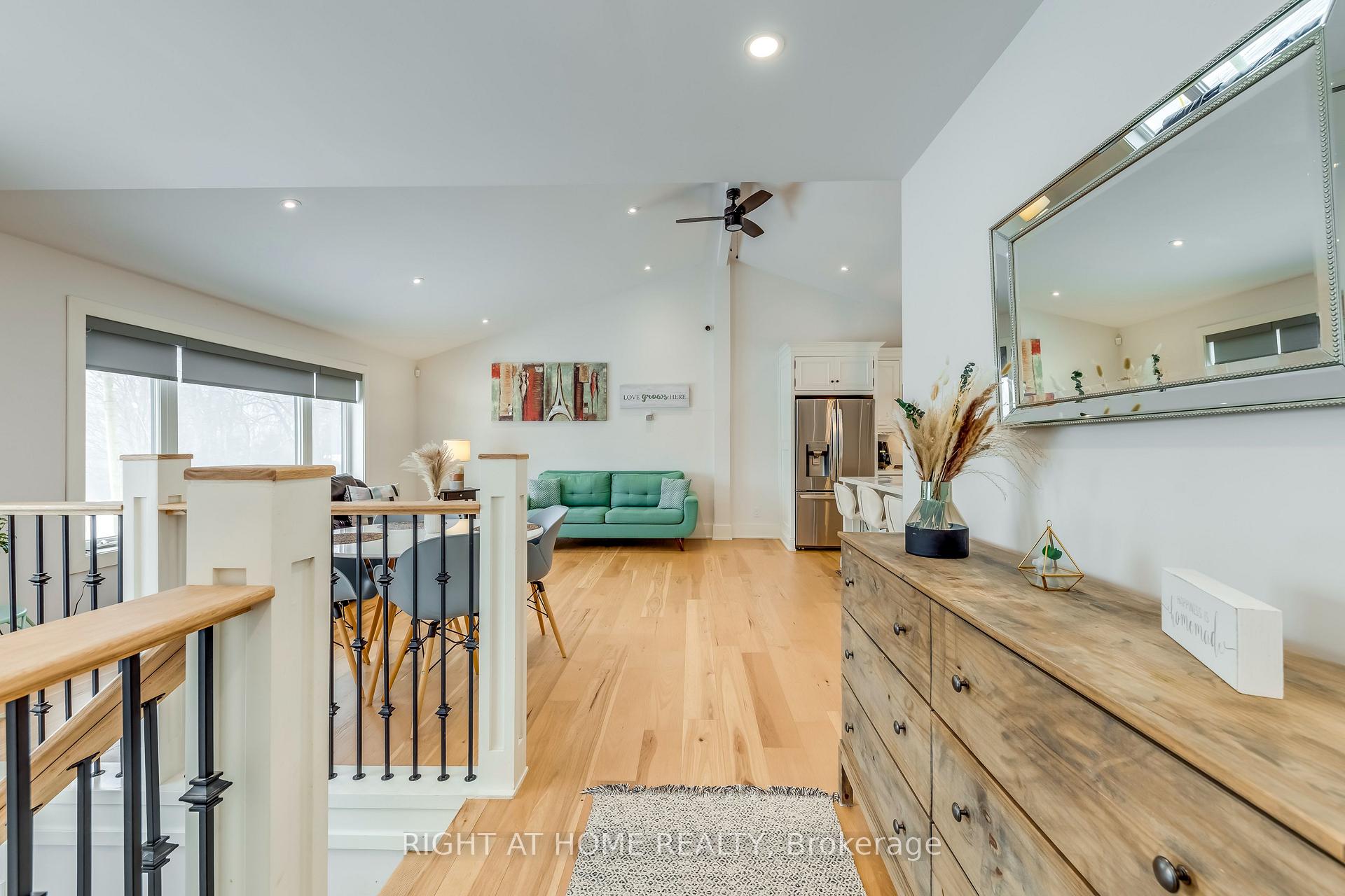 Photo 4 of 146 7th Concession Road E, Hamilton, Rural Flamborough — HOMEH