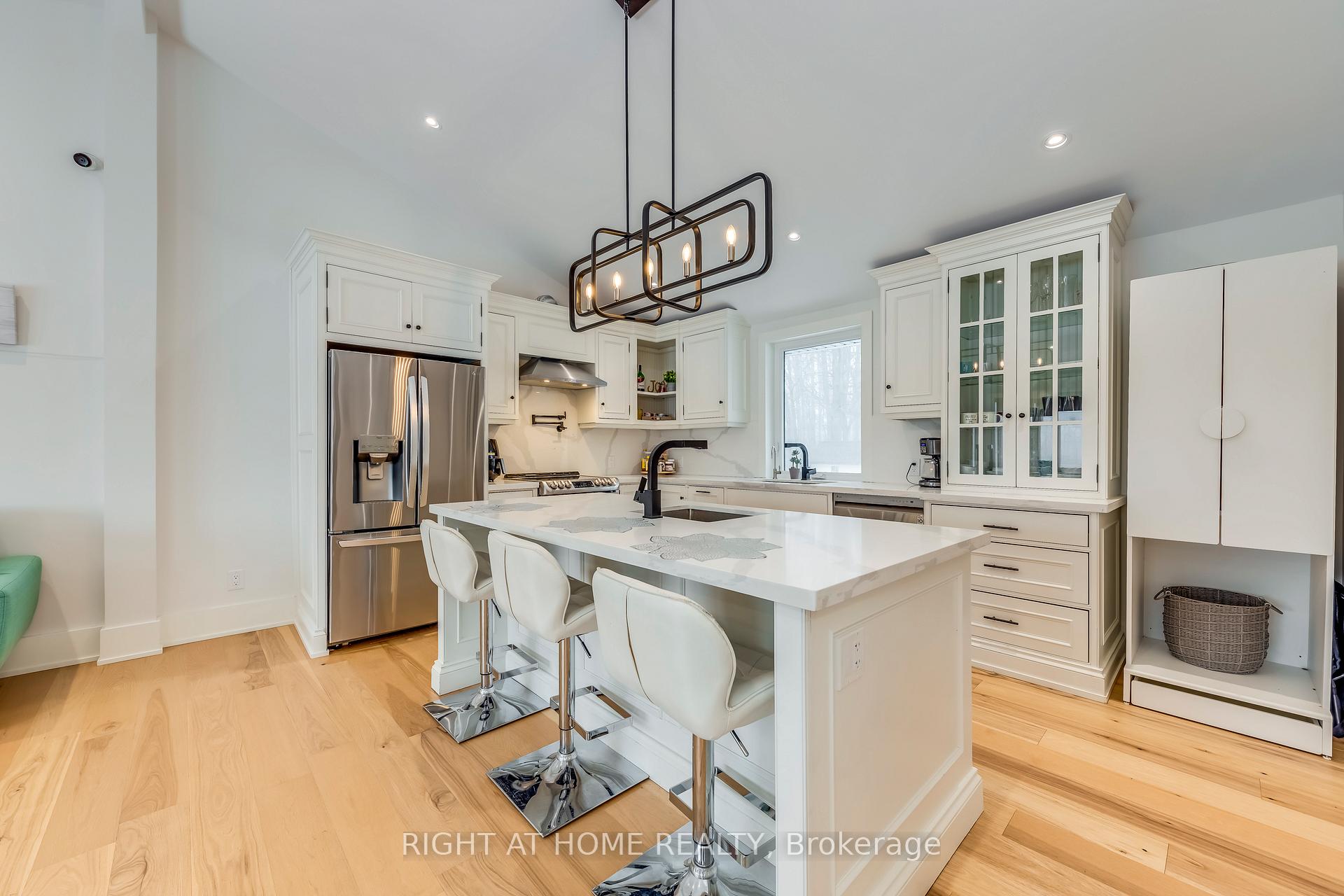 Photo 8 of 146 7th Concession Road E, Hamilton, Rural Flamborough — HOMEH