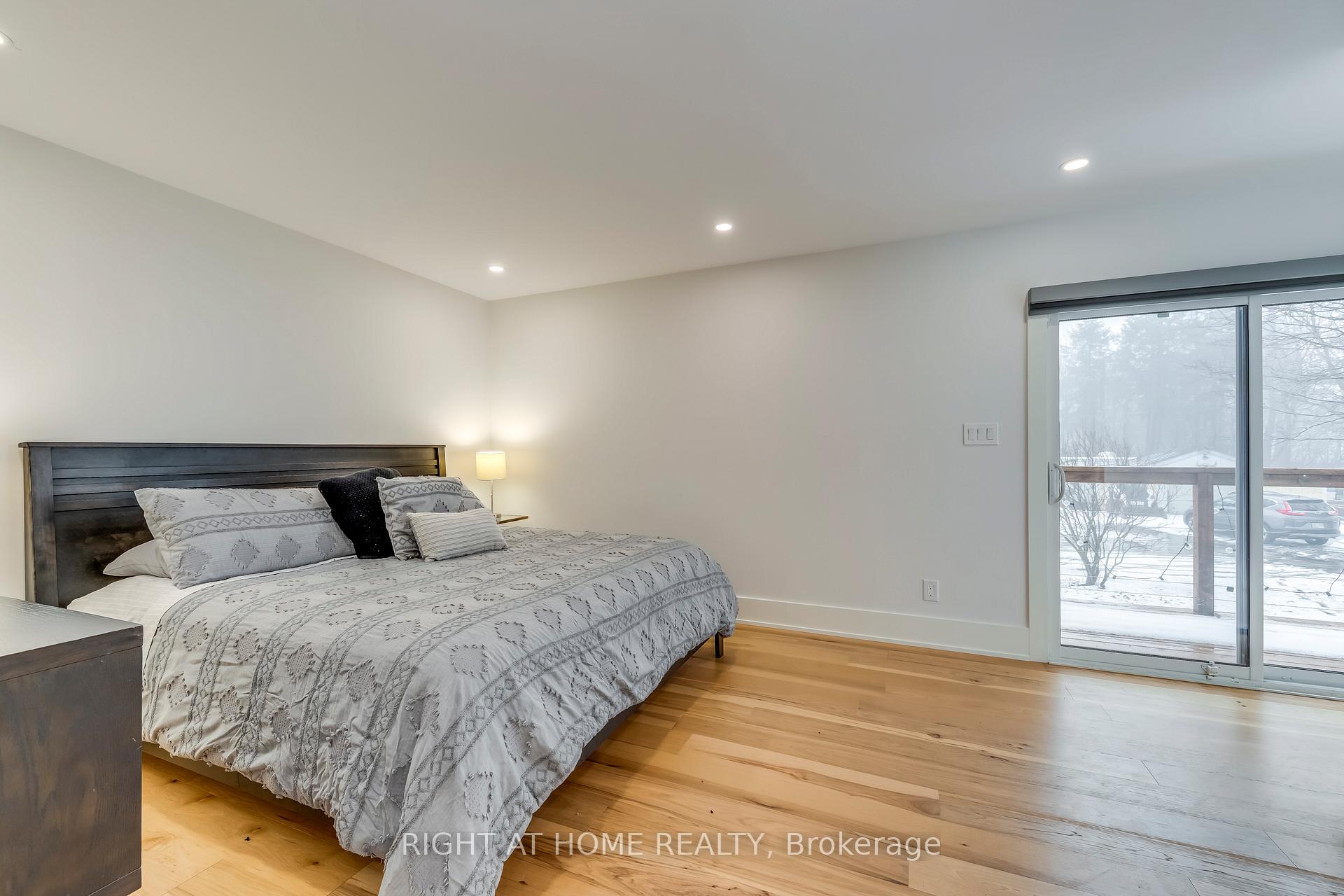 Photo 12 of 146 7th Concession Road E, Hamilton, Rural Flamborough — HOMEH