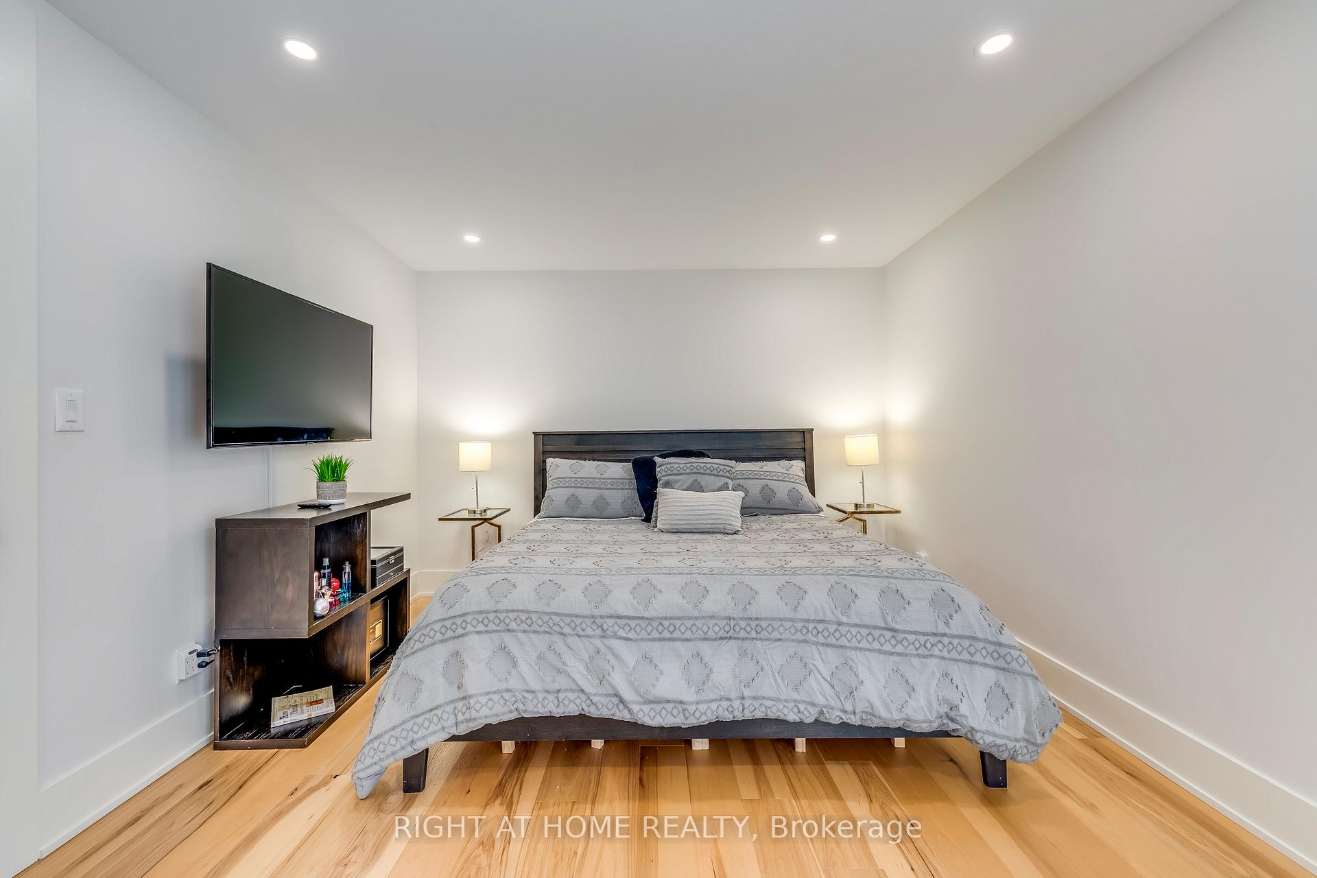 Photo 13 of 146 7th Concession Road E, Hamilton, Rural Flamborough — HOMEH