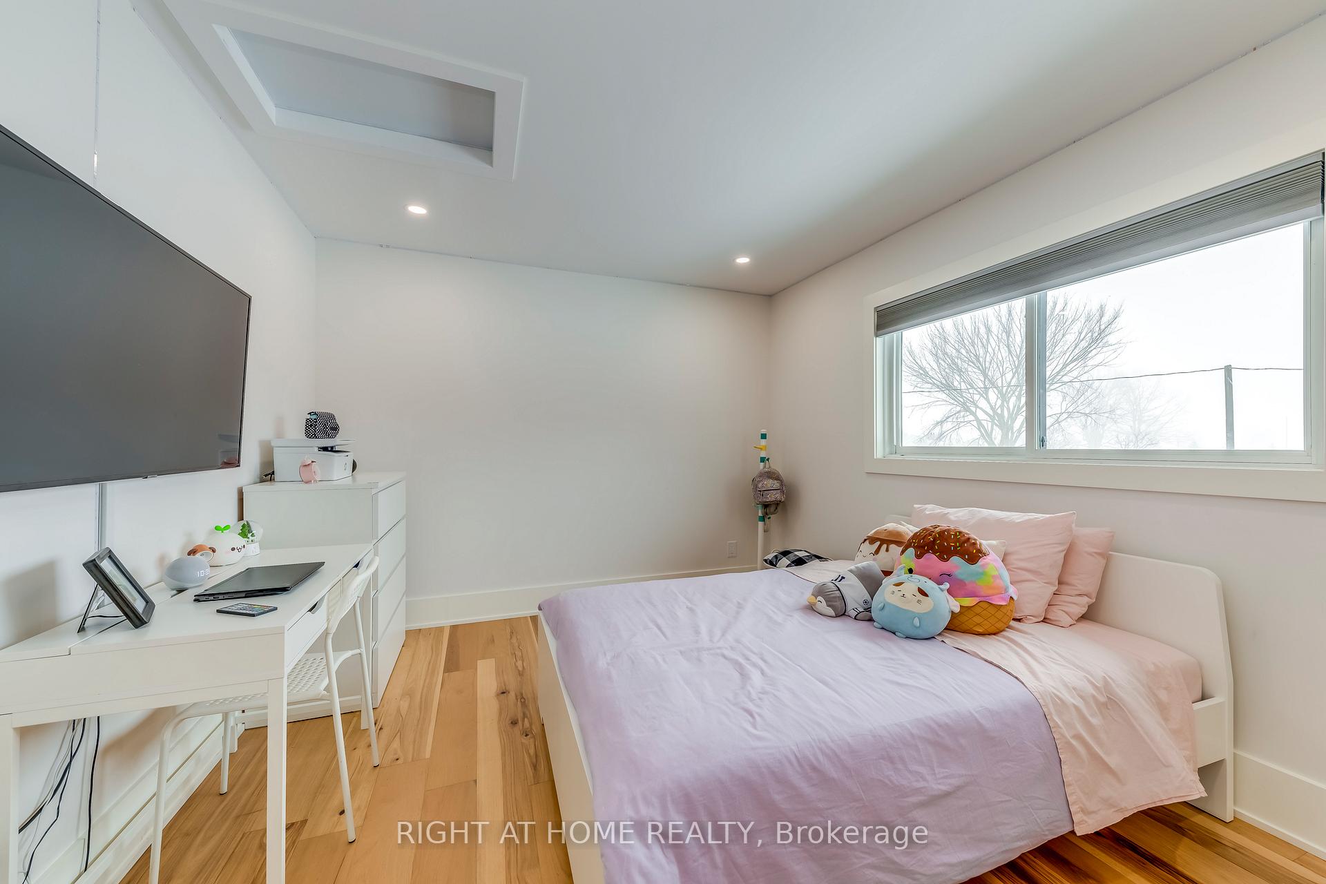 Photo 17 of 146 7th Concession Road E, Hamilton, Rural Flamborough — HOMEH