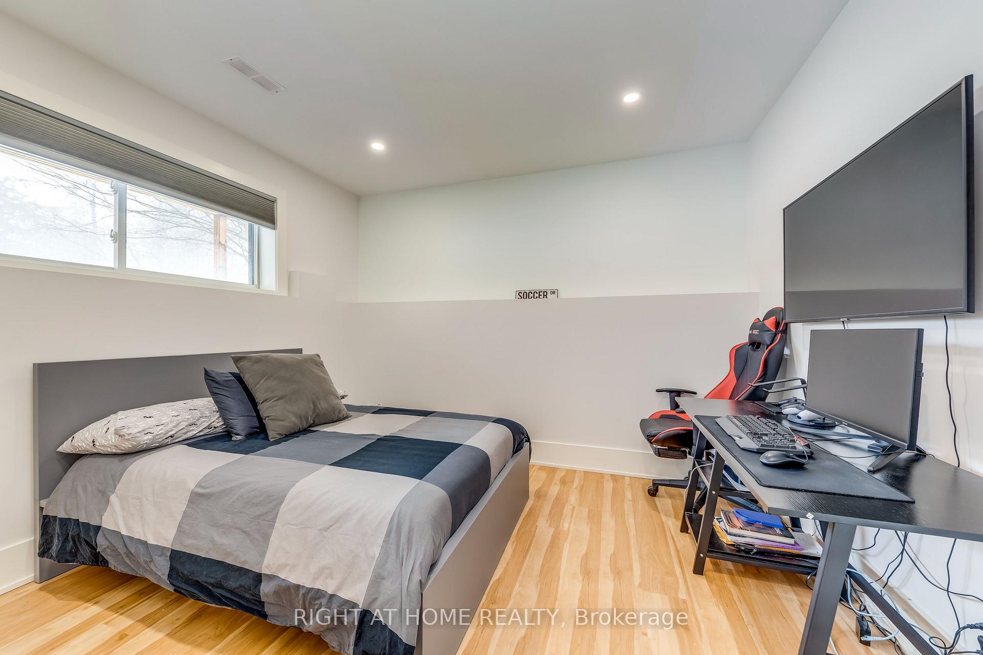 Photo 25 of 146 7th Concession Road E, Hamilton, Rural Flamborough — HOMEH