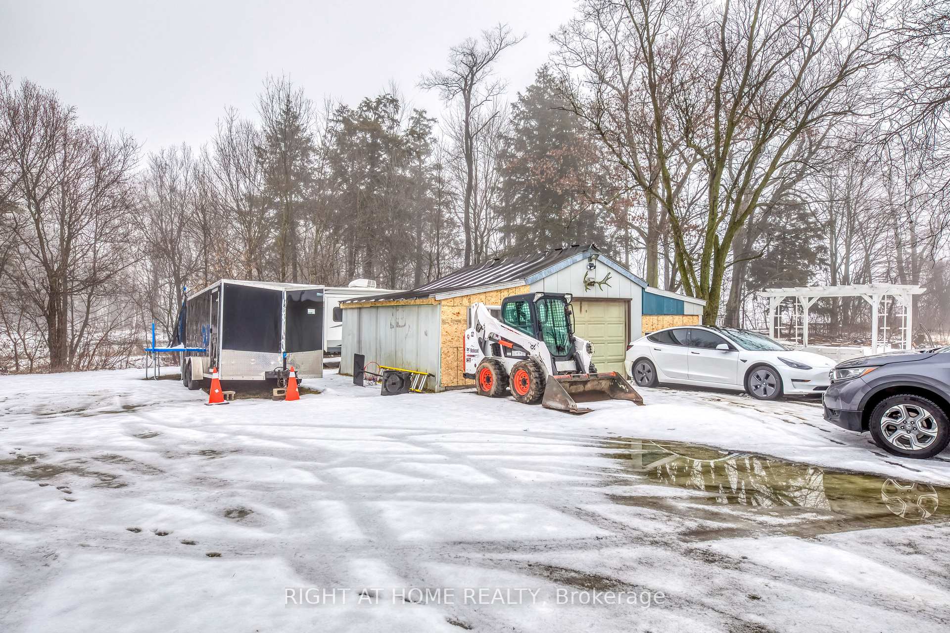Photo 30 of 146 7th Concession Road E, Hamilton, Rural Flamborough — HOMEH