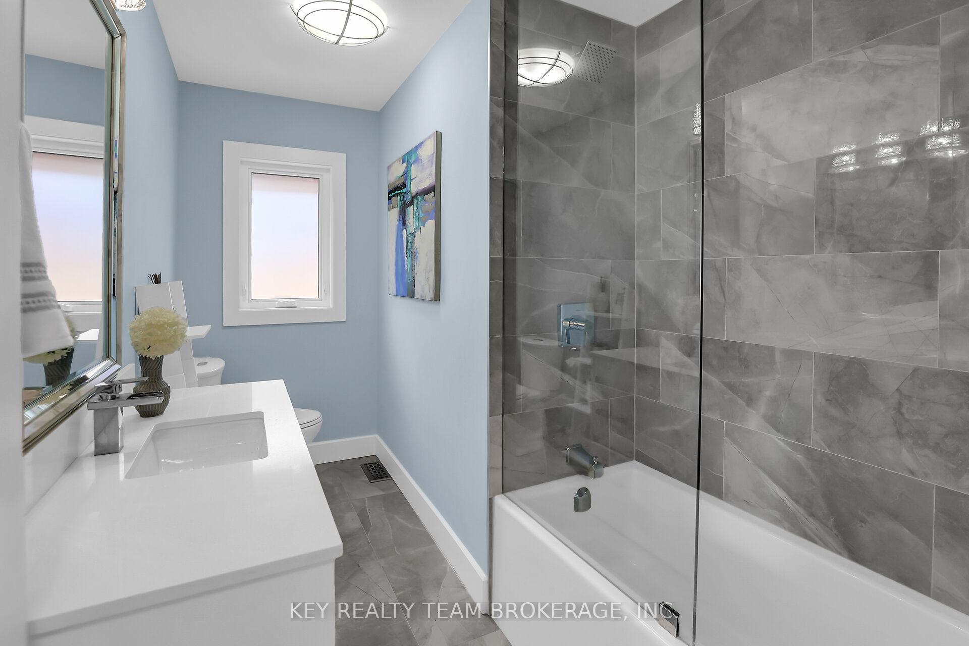 Photo 30 of 13 Marsdale Drive, St. Catharines, Glendale/Glenridge — HOMEH
