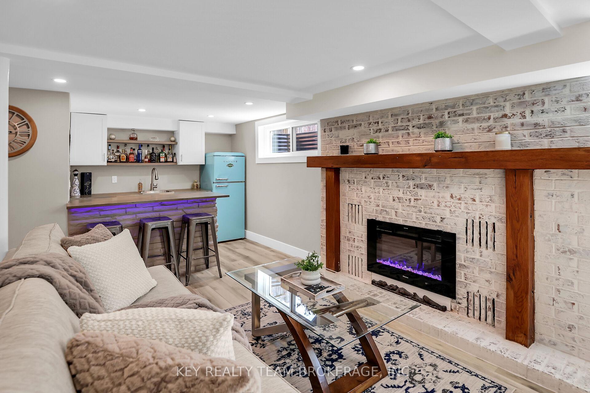 Photo 44 of 13 Marsdale Drive, St. Catharines, Glendale/Glenridge — HOMEH
