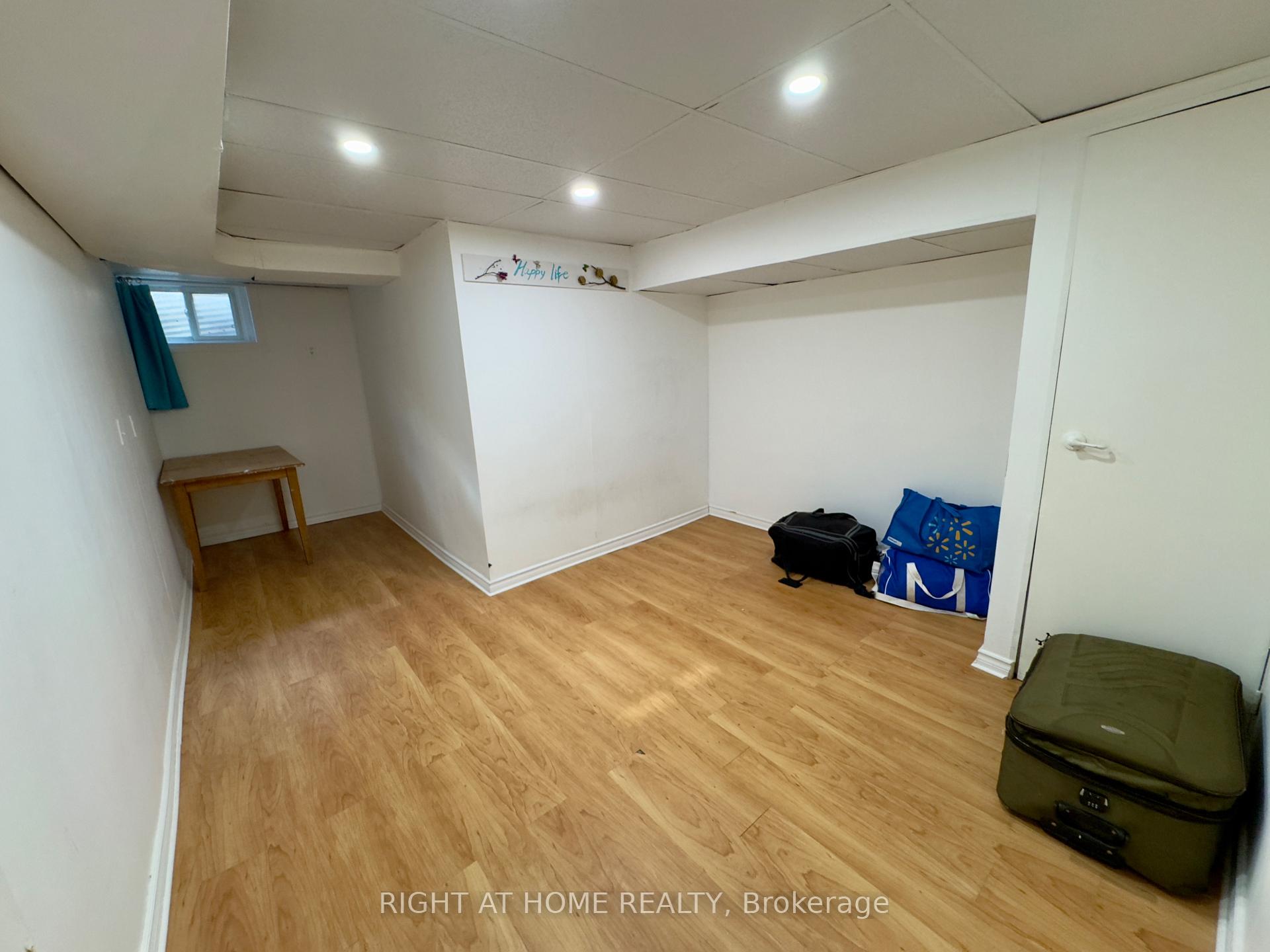 Photo 14 of 48 Masterson Drive, St. Catharines, Glendale/Glenridge — HOMEH