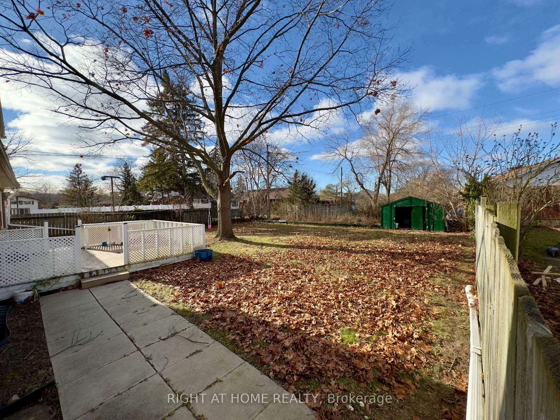 Photo 16 of 48 Masterson Drive, St. Catharines, Glendale/Glenridge — HOMEH