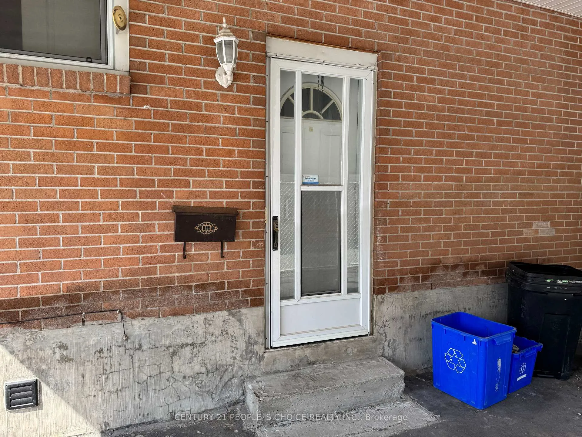 Photo 9 of 57 Sinclair Street, Belleville, Belleville Ward — HOMEH