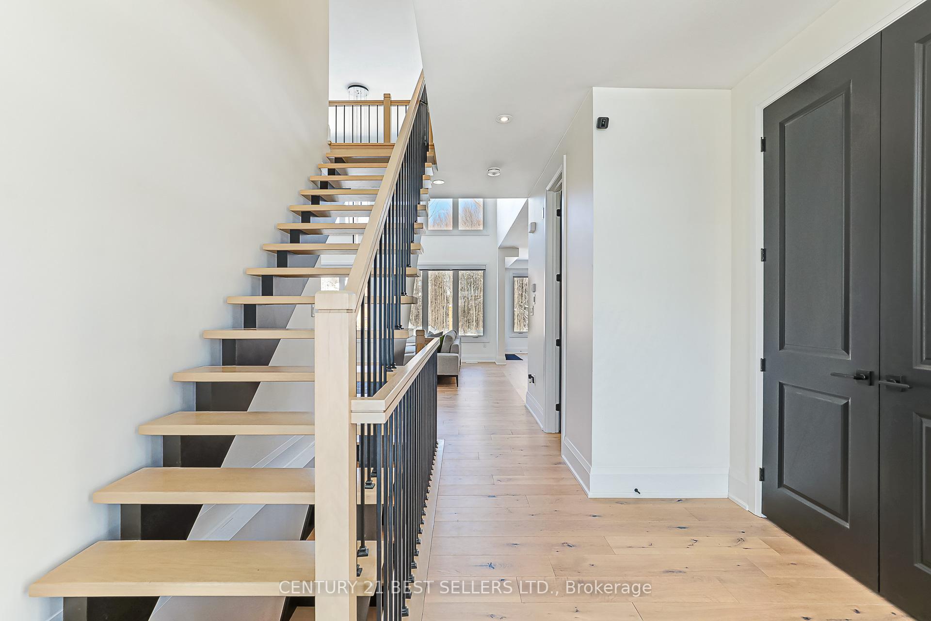 Photo 10 of 112 Springside Crescent, Blue Mountains — HOMEH