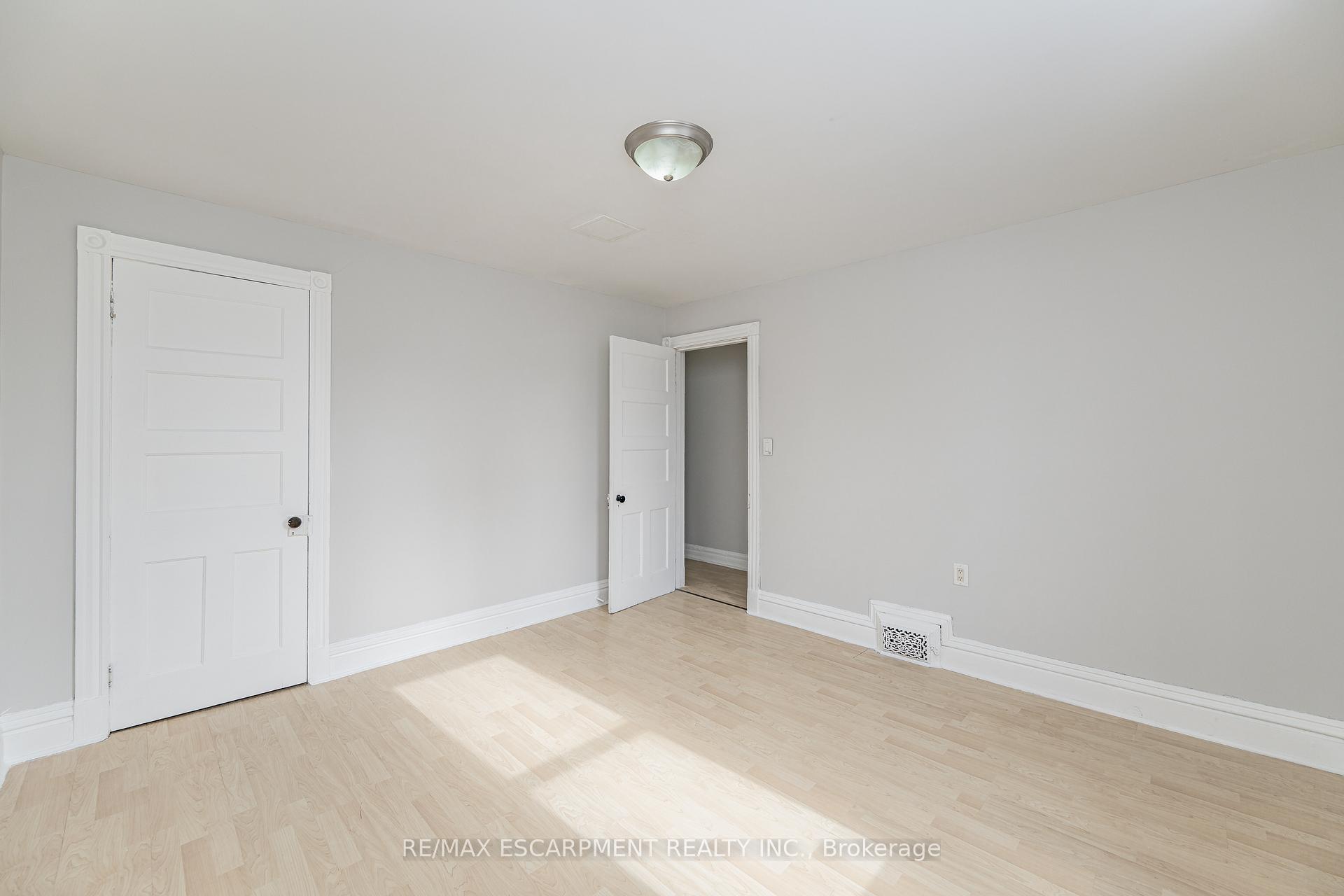Photo 9 of 388 Wilson Street, Hamilton, Landsdale — HOMEH