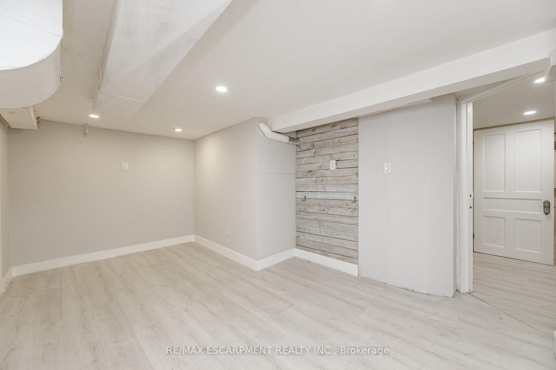 Photo 27 of 388 Wilson Street, Hamilton, Landsdale — HOMEH