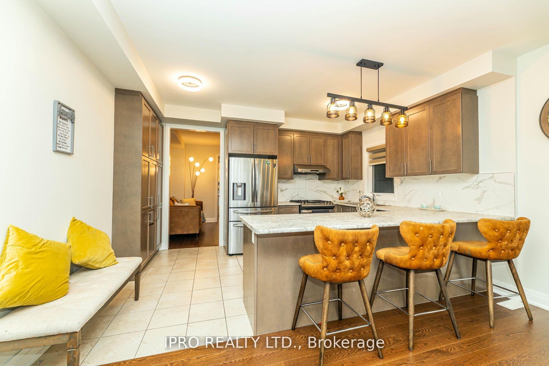 Photo 7 of 7 Dalbeattie Drive, Brampton, Bram West — HOMEH
