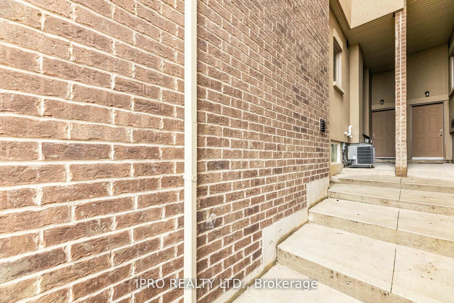 Photo 39 of 7 Dalbeattie Drive, Brampton, Bram West — HOMEH