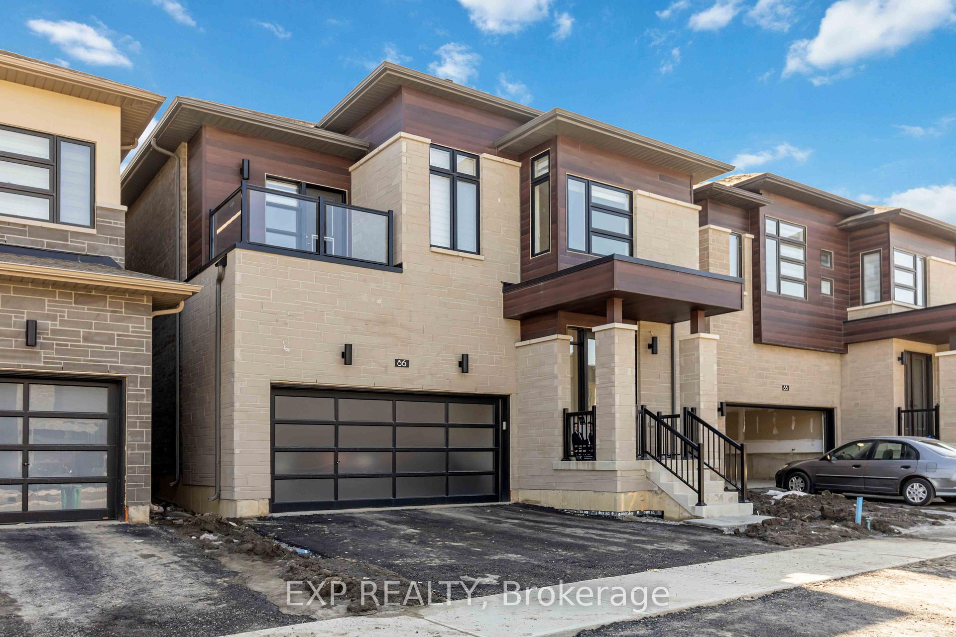 Photo 4 of 86 Claremont Drive, Brampton, Sandringham-Wellington North — HOMEH