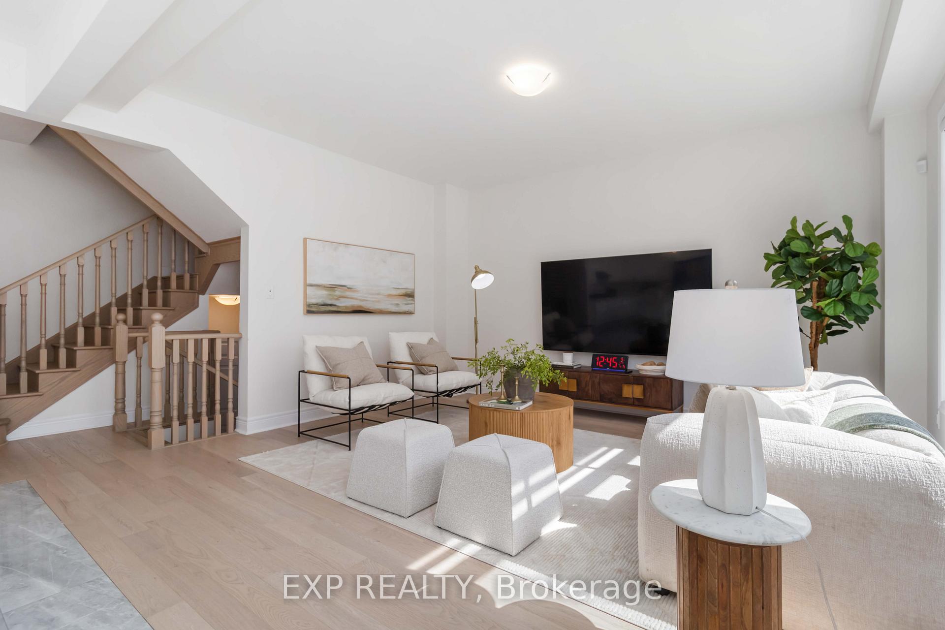 Photo 6 of 86 Claremont Drive, Brampton, Sandringham-Wellington North — HOMEH