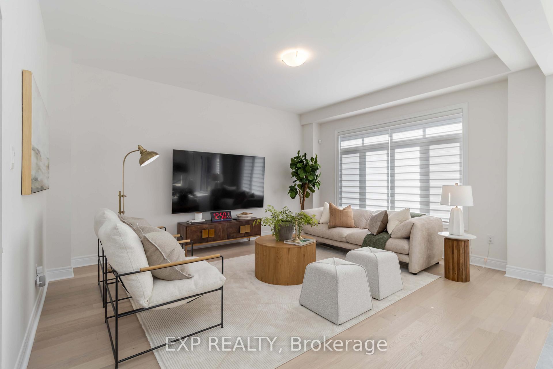 Photo 8 of 86 Claremont Drive, Brampton, Sandringham-Wellington North — HOMEH