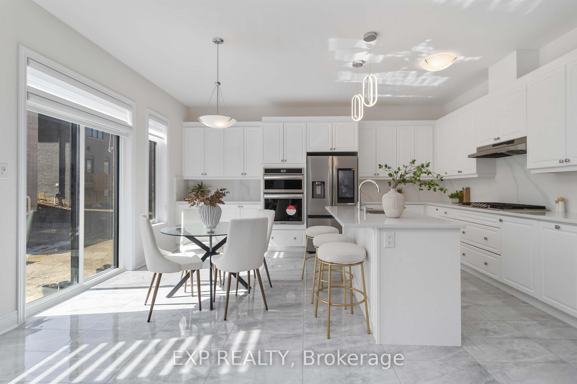 Photo 10 of 86 Claremont Drive, Brampton, Sandringham-Wellington North — HOMEH
