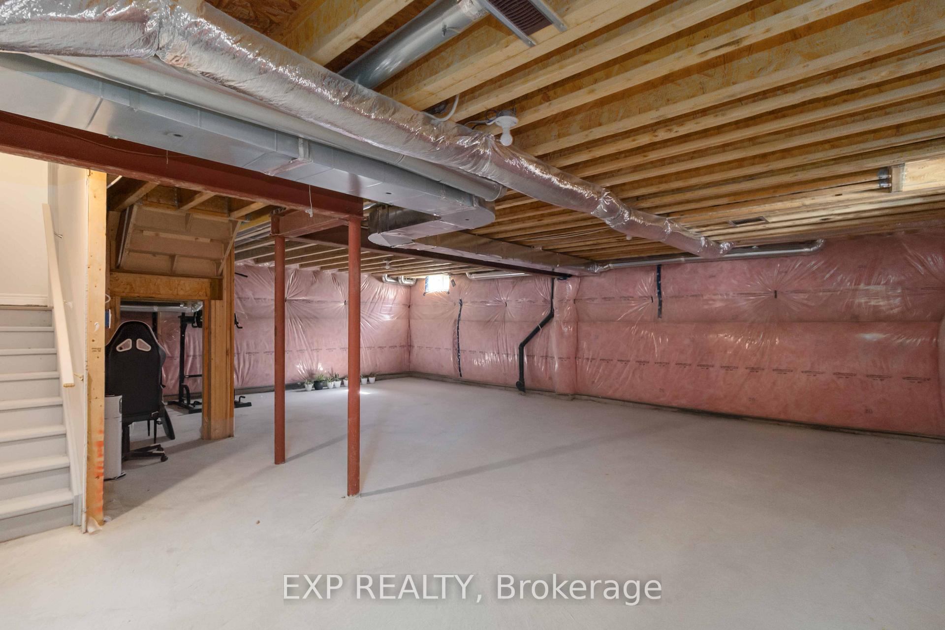 Photo 44 of 86 Claremont Drive, Brampton, Sandringham-Wellington North — HOMEH