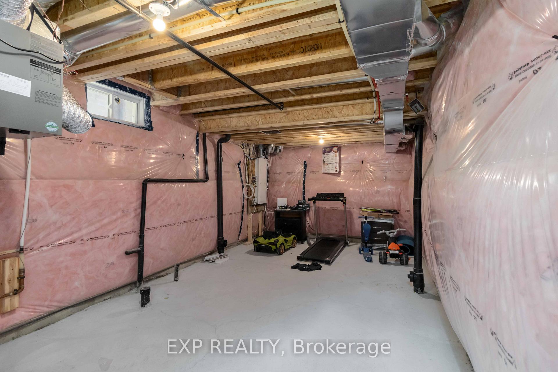Photo 45 of 86 Claremont Drive, Brampton, Sandringham-Wellington North — HOMEH