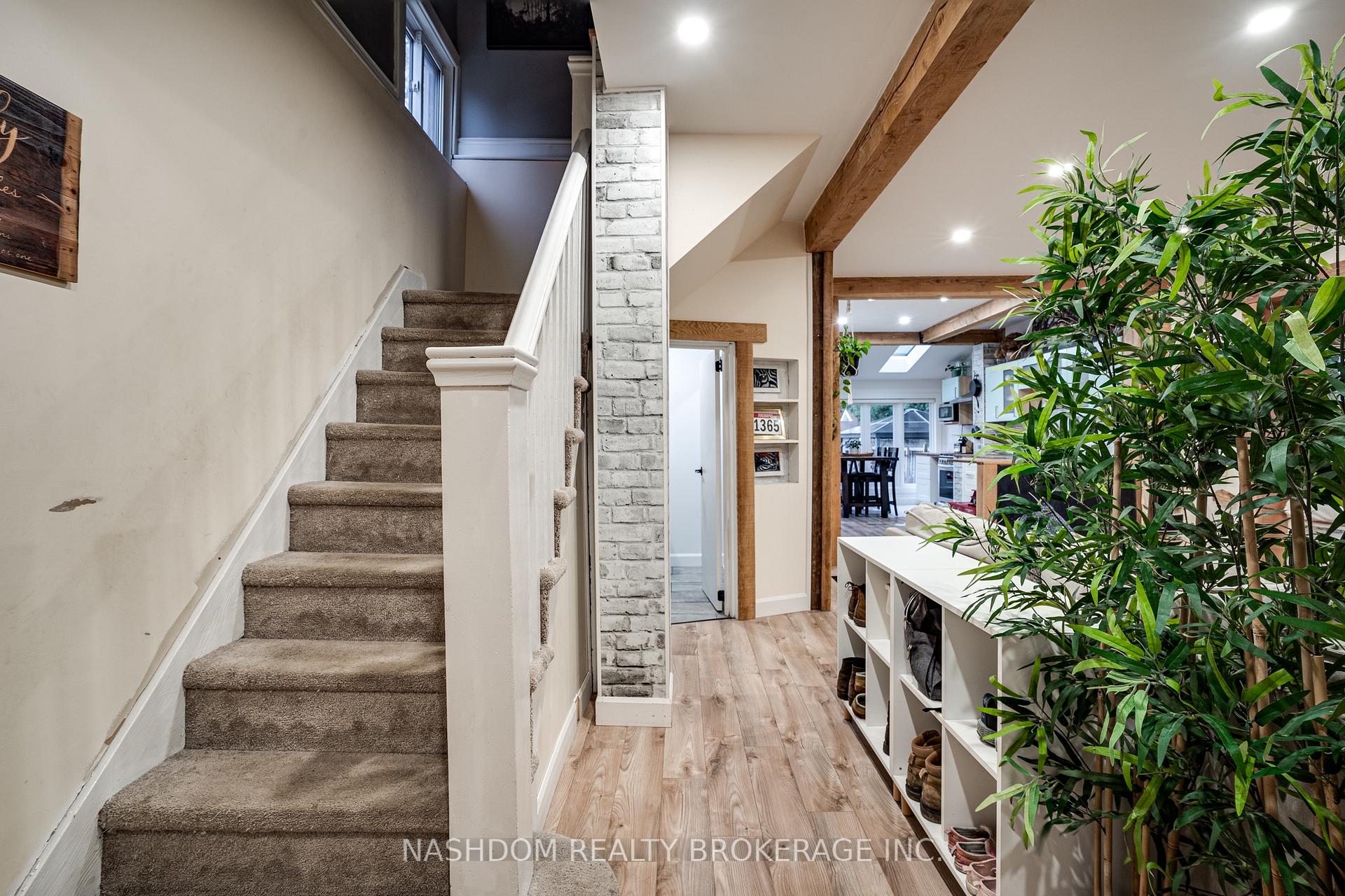 Photo 4 of 157 East 19th Street, Hamilton, Inch Park — HOMEH