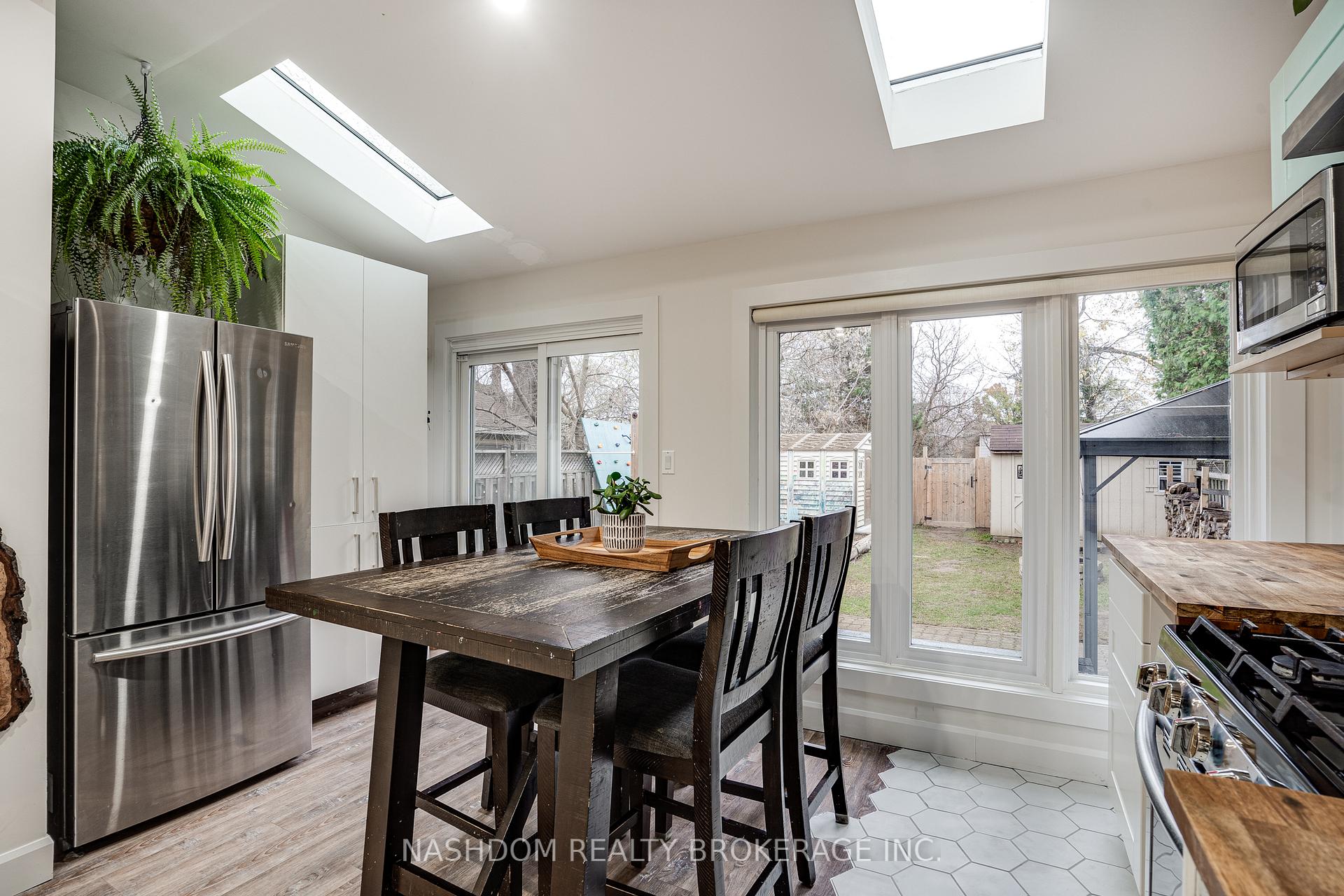 Photo 14 of 157 East 19th Street, Hamilton, Inch Park — HOMEH