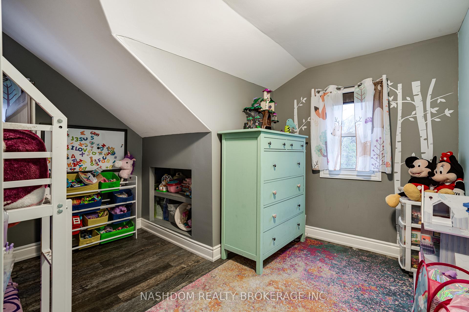 Photo 18 of 157 East 19th Street, Hamilton, Inch Park — HOMEH