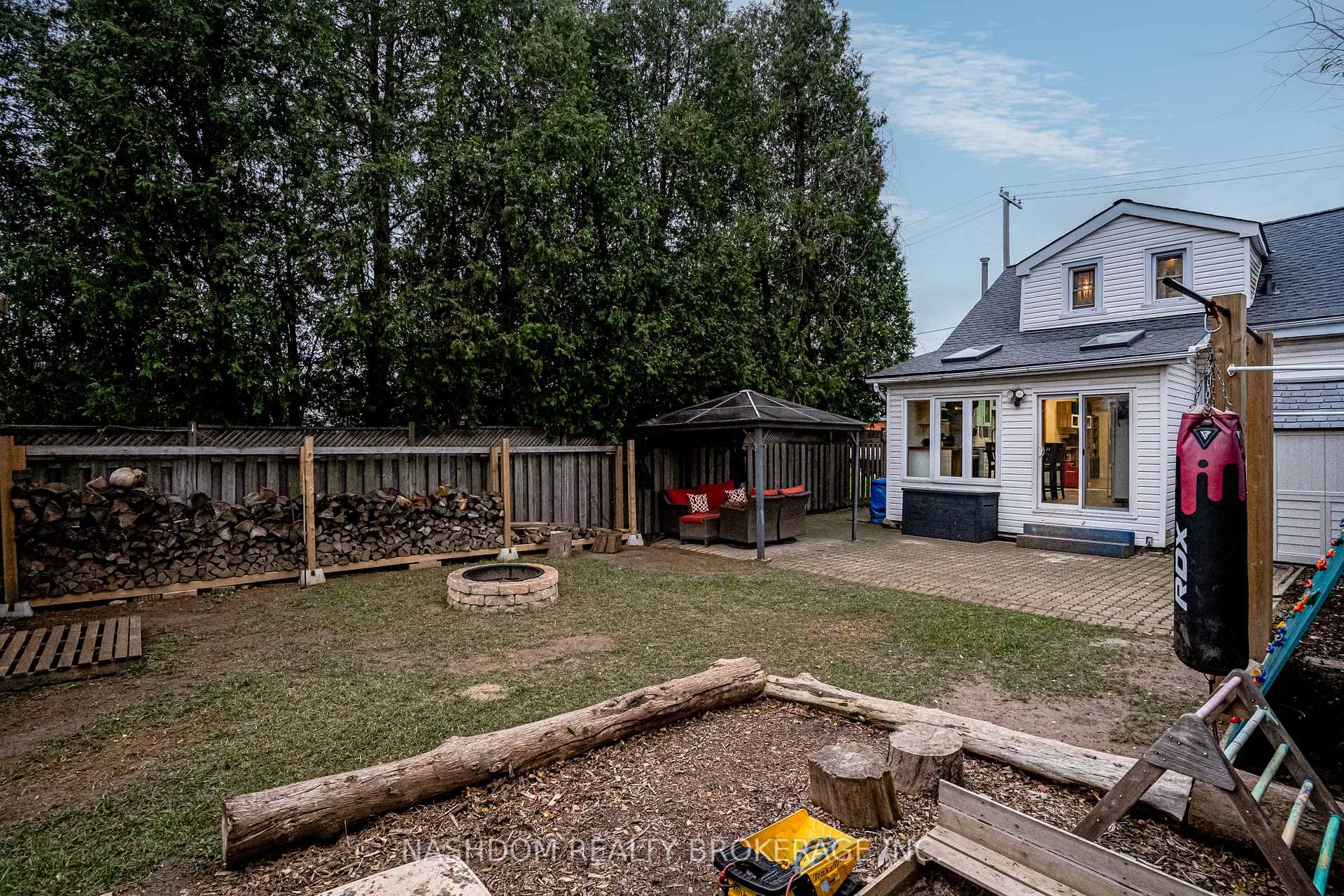 Photo 43 of 157 East 19th Street, Hamilton, Inch Park — HOMEH