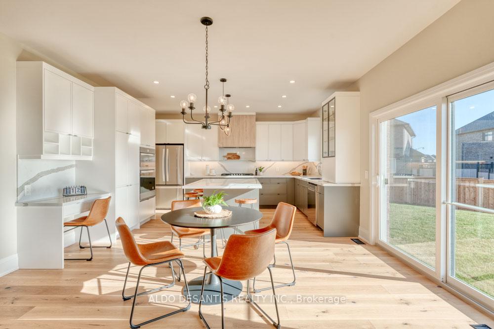 Photo 12 of 127 Rockledge Drive, Hamilton, Rural Glanbrook — HOMEH